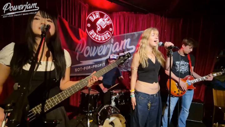 Part 4 of Powerjam Sold Out event @ram_jam_records !! Feat. Minor Rev video + swipe for photos of all the Powerjam bands that performed that day!
Thank you @_aftermind for the awesome multitasking and, of course, Ramjam!
Video credit: @qmotivejay & Powerjam
Photo credit @cats.astro & Powerjam
#powerjambandproject #ramjamrecords #kingstonuponthames #Kingston