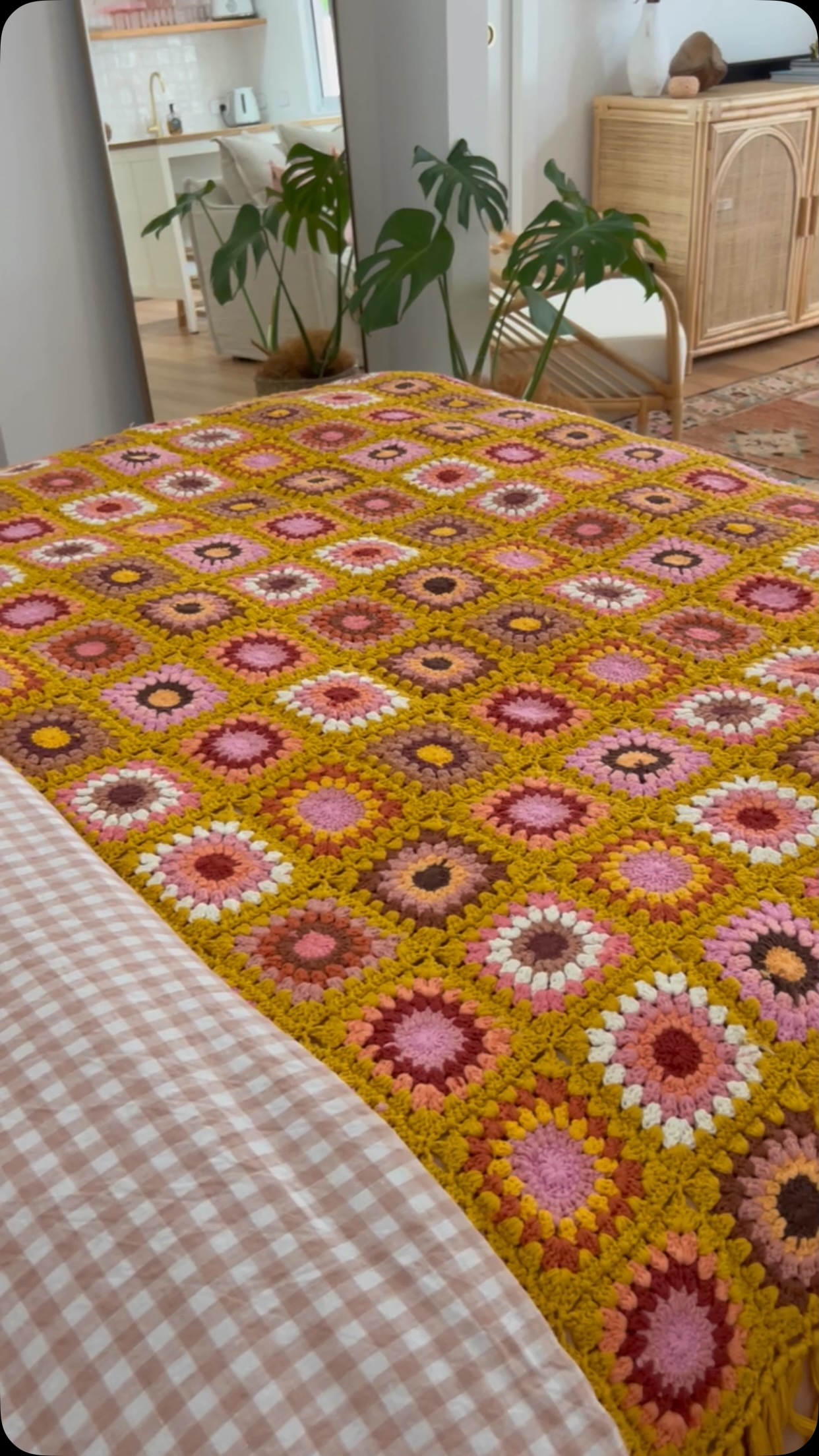 $90 OFF - Stop looking - You have finally found the perfect snuggle companion and it’s currently $90 OFF!🫢🥰
Our Sunny Daze #crochet Blanket is a jaw dropping & colour popping masterpiece that will be with you through all the seasons. She has sold out multiple times and this very well may be the last 10 we ever have left in stock.
Her funky vibes & splash of nostalgia means she will never go out of fashion and she will be the perfect edition to any wintery couchtime snuggle sesh, any springtime picnic, or your everyday bedtime throw. She is hand crafted to perfection, using 100% cotton and covers a queen bed.
Shop now to get $90 Off and before she sells out forever!
.
.
.
#crochetforinstagram #crochetblankets #bedroominspo #homedecor #interiordesign #snuggles #bedtime #handmade #bedsheets #fyp