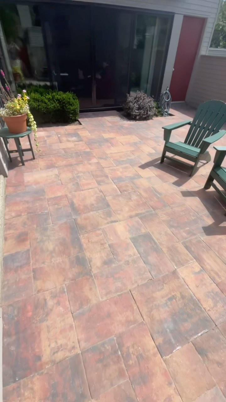 Transforming a tough-to-reach space into a stunning outdoor retreat! Check out this beautiful patio installation using Nicolock Stone Ridge Autumn Blend pavers.
#PatioGoals #StonePatios #NicolockPavers #OutdoorLiving #HardscapeDesign #AutumnBlend #OutdoorRetreat #StonePatiosByAnthony