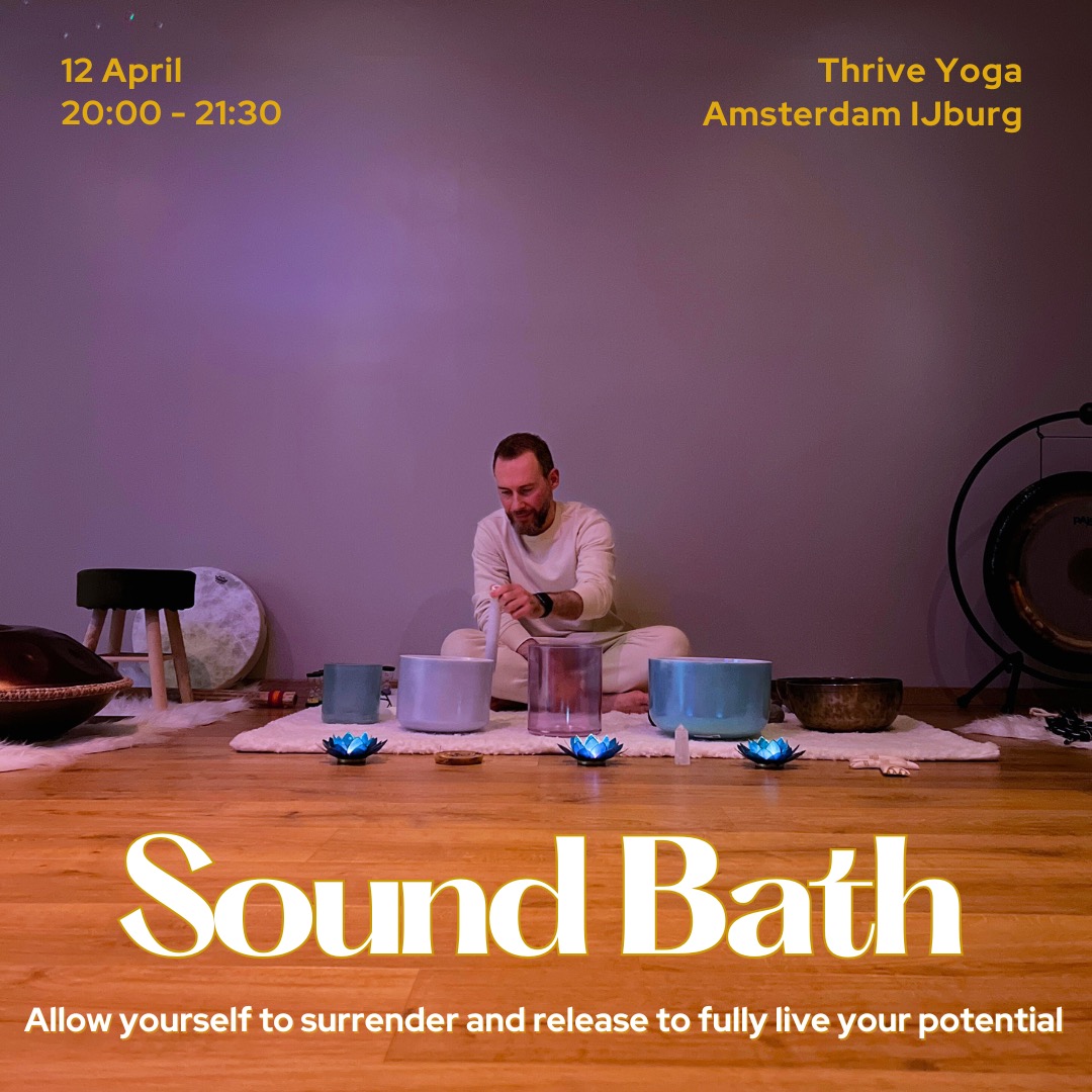 Release and let go tijdens een heerlijke Sound Bath op zaterdag 12 april @ Thrive Yoga Amsterdam-IJburg🎼
Ga mee op een magical sound journey waarbij je in een meditatieve staat wordt geleid om te ontspannen en los te laten✨
Bij het ontvangen van een klankbad wordt je begeleid van Beta/Gamma-hersengolven (wakkere, actieve staat) naar Theta/Delta-hersengolven (ontspannen, slaap staat). Hierdoor kunnen je lichaam en geest de spanning en emoties loslaten die jou tegenhouden. Omdat ons lichaam voor bijna 75% uit water bestaat en daardoor een uitstekende geleider is voor geluidstrillingen, zullen deze geluiden je begeleiden naar datgene wat op dat moment voor jou nodig is. Je mag lekker gaan liggen, je ogen sluiten en ontvangen.
Voordelen van een Sound Bath💫
- Ervaar rust in je lichaam
- Verlaagt stress, angst, depressie, spanning en pijn
- Activeert zelfgenezing in het lichaam
- Verwijdert emotionele blokkades
- Verdiept de verbinding met je intuïtie
- Verhoogt het bewustzijn en de mentale helderheid
Met mijn bijzondere instrumenten neem ik je graag mee op deze unieke ervaring:
🌟Alchemy Crystal Singing Bowls van puur kwartskristal en vermengd met de beste edelstenen, halfedelstenen en edele metalen die specifieke genezende eigenschappen bevatten
🌟Himalayaanse schalen, met de hand gemaakt tijdens de Volle maan, bevatten unieke vibraties om los te kunnen laten
🌟Handpan, heerlijke hoge en lage klanken voor prachtige akkoorden
🌟Gong, met een harmonisch, diep en rijk geluid
🌟Chimes heerlijke idyllische klanken
🌟Ocean drum, laat je maar lekker verrassen
🌟Rain stick, the name says it all
🌟en nog veel meer effecten!
Details:
Zaterdag 12 April 20:00-21:30
Thrive Yoga Studio IJburg (gratis parkeren)
Deelname: 20 eur (18 eur voor Thrive maandleden)
Tickets via link in bio
#Meditatie #Bewustzijn #CrystalBowls #Handpan #Gong #SoundHealing #SoundBath #KlankBad #SoundJourney #HolisticHealing