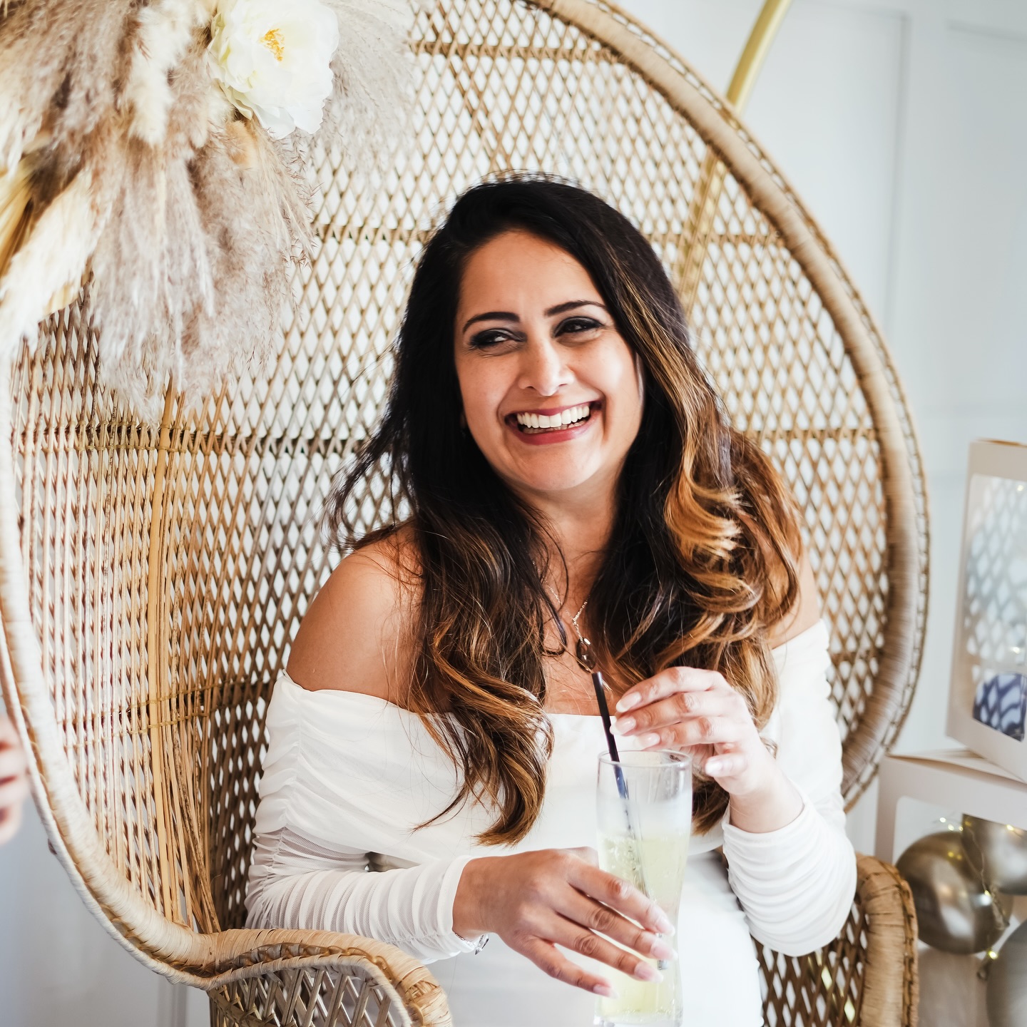 Unscripted laughter, timeless beauty - Capturing the moments that matter most. ✨📸
#ZeldeyWeddings #CandidBeauty #PureJoy #WeddingMoments #TimelessElegance #AuthenticLove