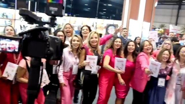 Mulheres Extraordinárias na Bienal de SP
LANÇAMENTO DAS 11 EDIÇÕES Na Bienal Internacional do Livro de SP 2024
Vem contar sua história conosco !
Mulheres Extraordinárias, levando sua voz ao mundo !
Inscrições abertas