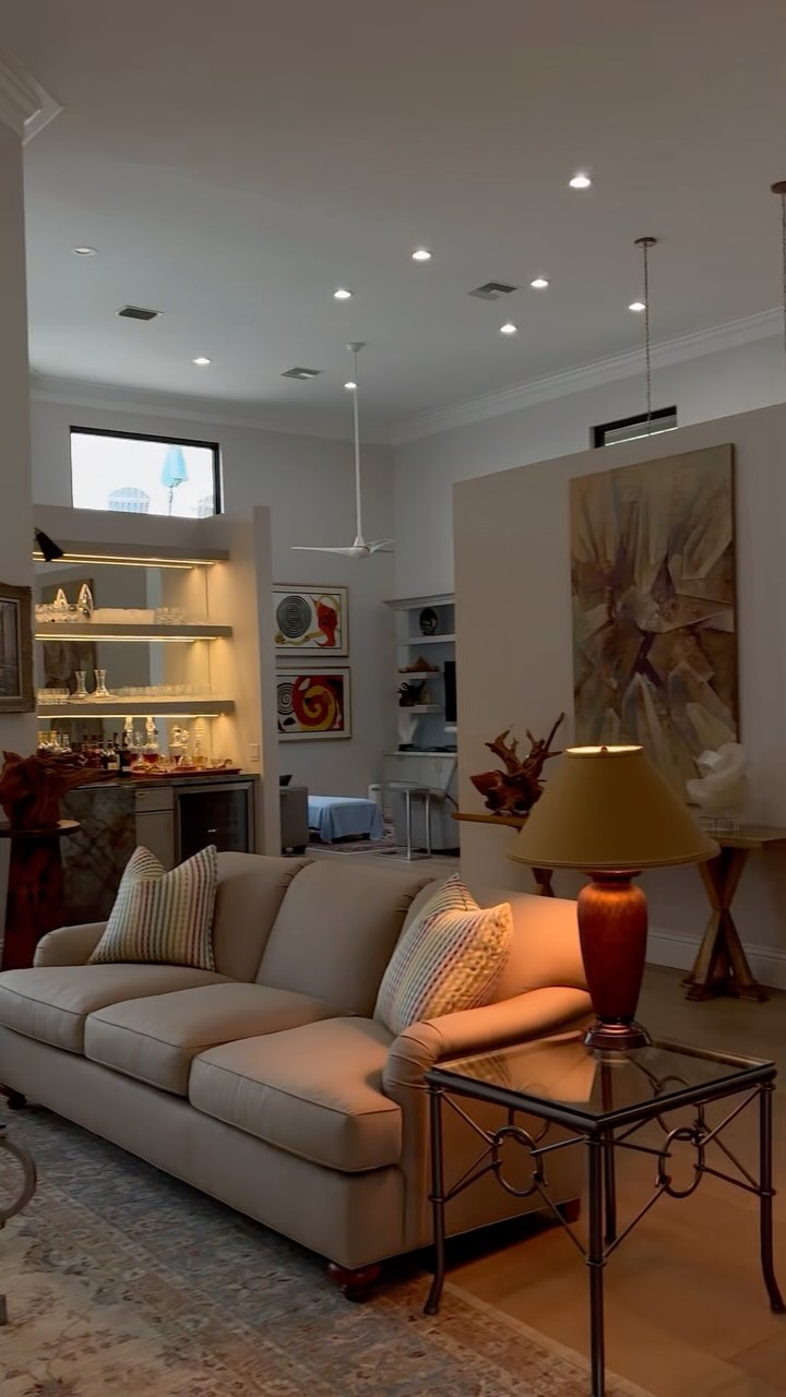 Another stunning transformation!
•
We remodeled this home from top to bottom, and our client couldn’t be happier with the results. Nothing beats the joy of turning a vision into reality :)
•
Thinking about remodeling your home? Contact us! We’d love to bring your vision to life✨
#construction #remodeled #explore