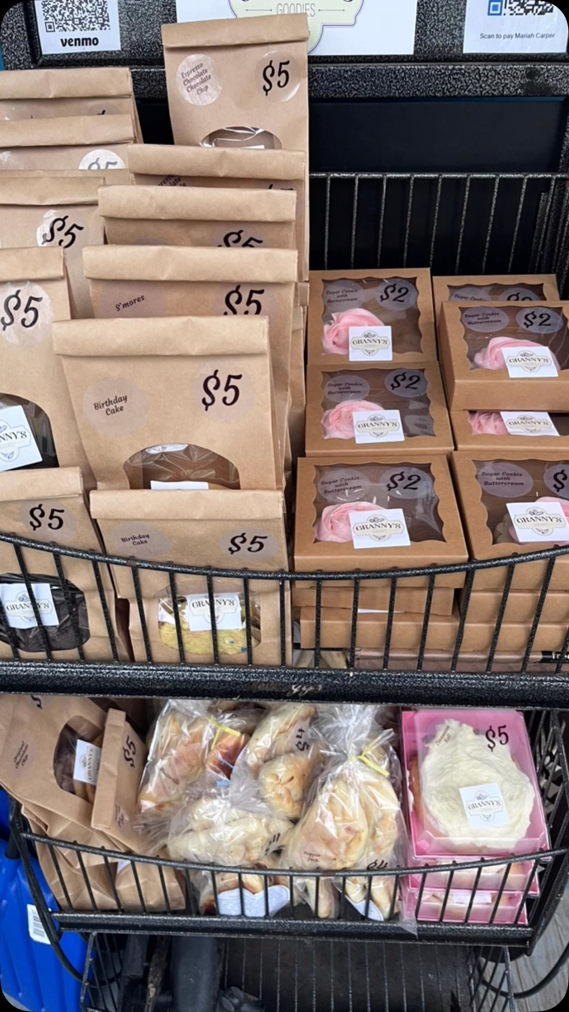 Gran N Go is all ready to go! Come get your goodies while they last!!
🍕 Pepperoni Rolls
Mozzarella
Pepper Jack
❤️ Cinnamon Rolls
🍪 Chocolate Chip Cookies
🌹 Sugar Cookies with Buttercream
🍰 Cake Cookies
Lemon
Birthday Cake
Banana Chocolate Chip
Espresso Chocolate Chocolate Chip
Peanut Butter Stuffed Chocolate
S’mores
Red Velvet Cream Cheese Chip
204 Wooster St, Marietta