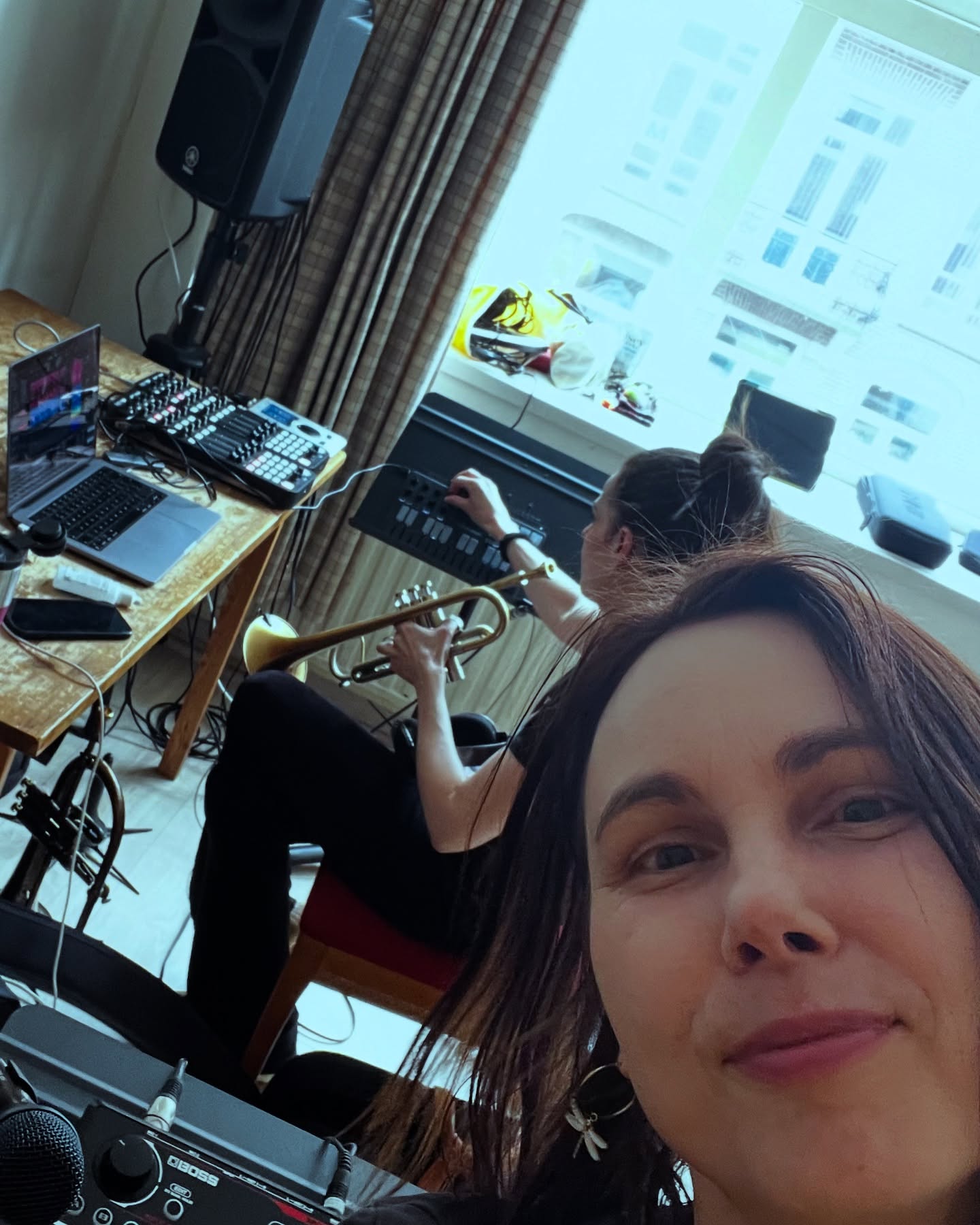 There is an AQUARIUM on the horizon! #rehearsing #gig #electronicduo #mermaidradio #🧜♀️🧜♀️📻 #aquarium