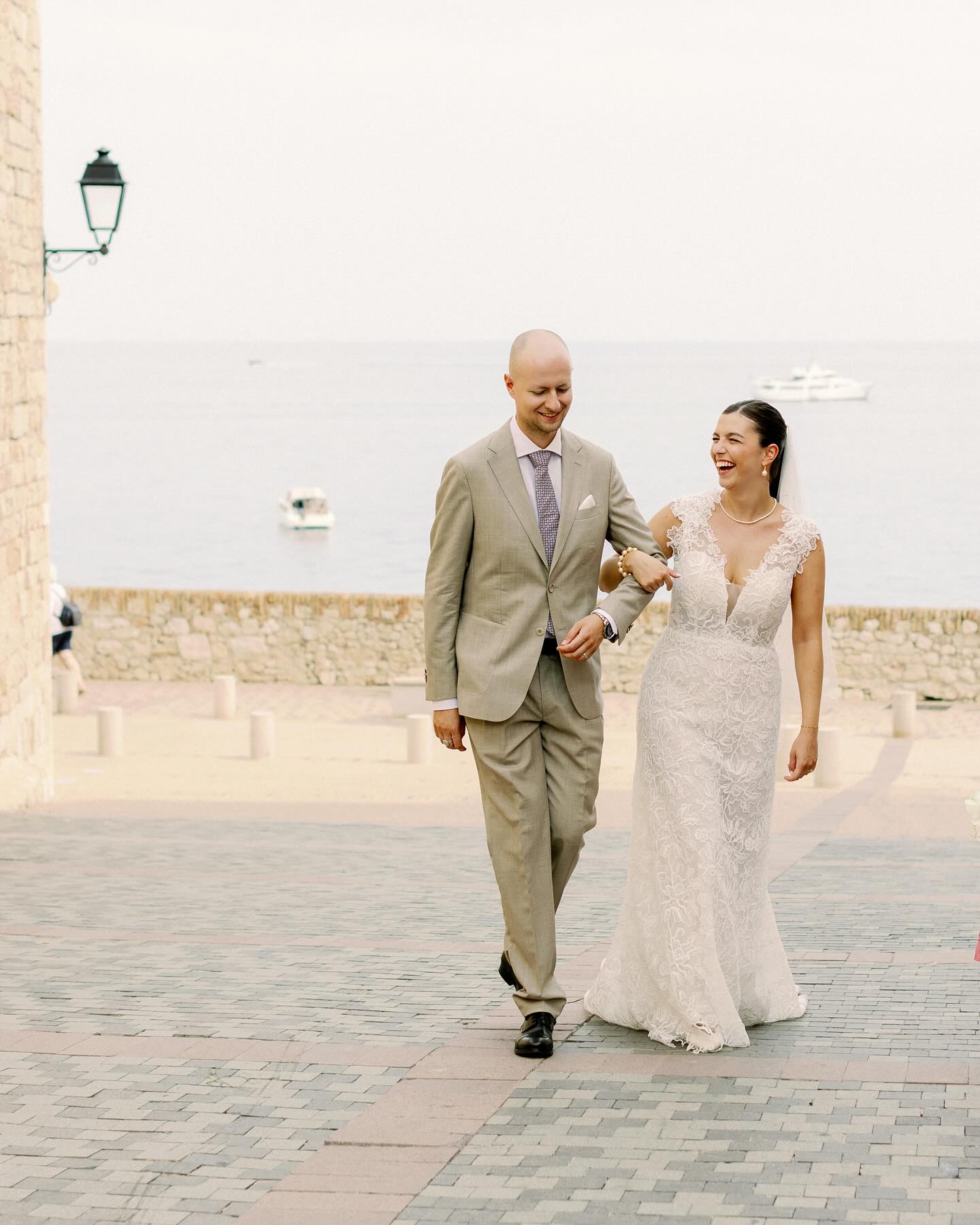 Les rois du Château de Vaugrenier, été 2024.
@chateau_de_vaugrenier
@lili_events
@margotgiannettimua
@marine.hairdresser
#photographemariage #mariage #photodemariage #mariagecotedazur #photographemariagecotedazur #photographemariagefrance #photographecotedazur #photographedemariage #decodemariage #chateaudevaugrenier #photomariage #inspimariage #inspirationmariage