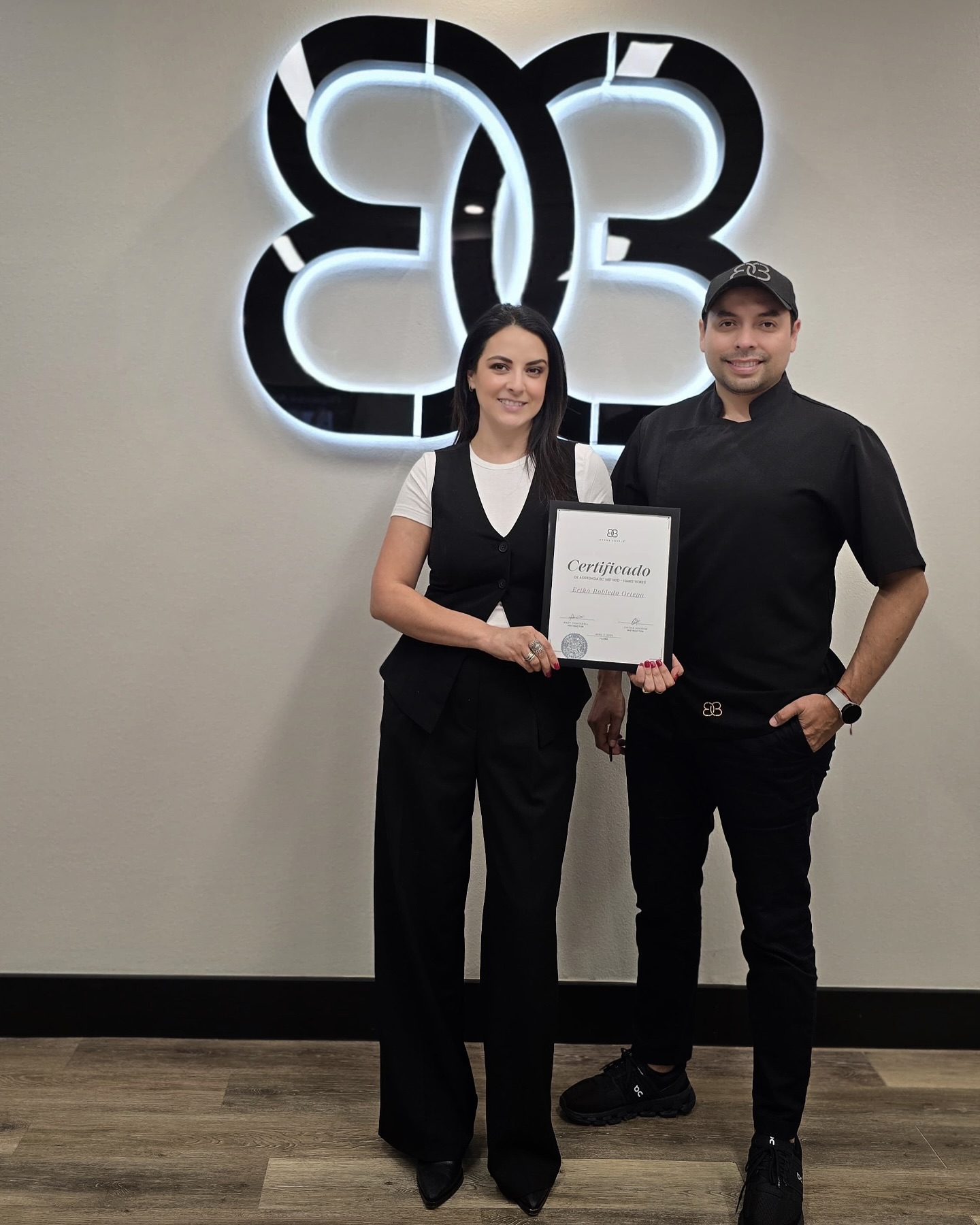 Tres días, dos técnicas y un montón de aprendizaje de los grandes. Gracias por tanto! 🙌🏼🙌🏼 #microblading #chicagomicroblading #hairsrokesPMU #fusionbrows #pmumakepermanentemakeup