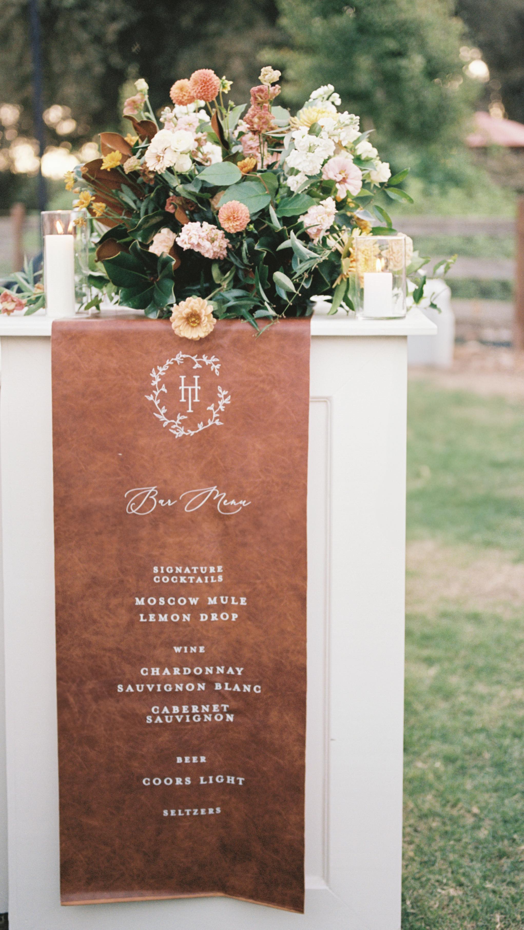 Let’s just call it a Picker Guide to your ultimate spring & summer entertaining featuring our favorite deets #stockroompicks
PICKS: vintage glassware • mix & match chairs • Acre table • boho chandeliers • Dandy tower • Chaping champagne wall •Rhiannon umbrellas • Oslin open done • Frannie pampas wall • Tesmer sofa • Poppe chairs • Mannie coffee table