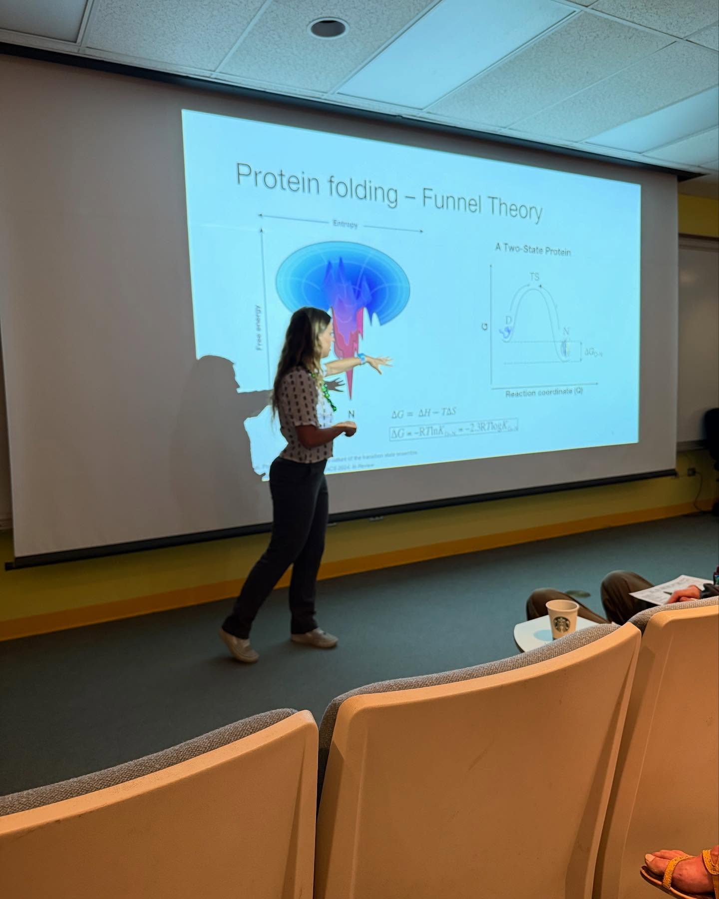 So proud of Grace who received the 2025 ARCS scholar award today!!
.
.
#science #scienceaward #arcs #arcs2025 #uh #uhm #universityofHawaii #phd #phdcandidate #proud #research #professorlife #drhaglund #chemistry #biochemistry