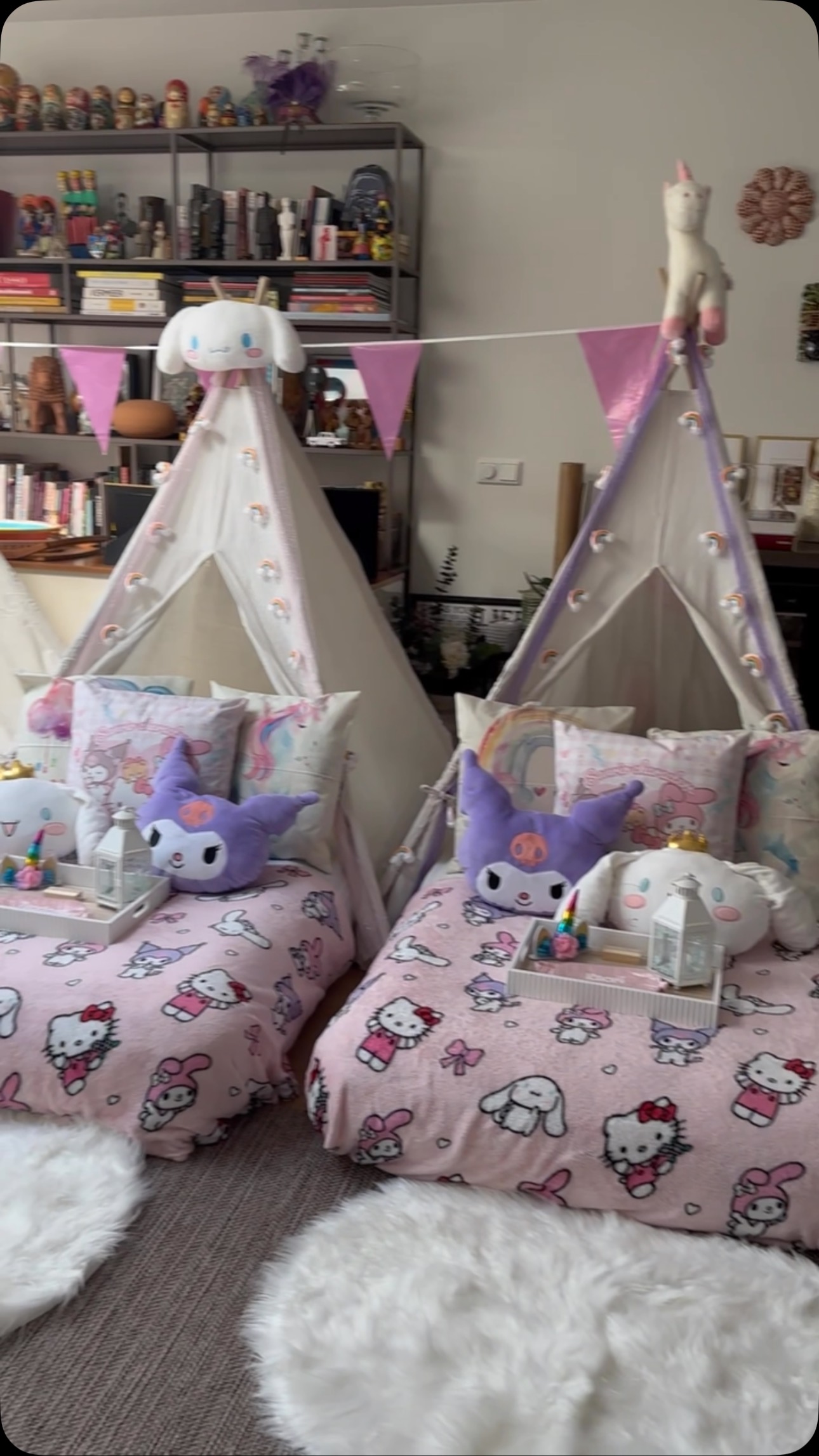 Sweet dreams, Sanrio style!
Teepees, plushies & magical vibes for the ultimate slumber party setup!
#kinderfeestje #huureenspringkussen #teepeeparty #slaapfeestje #sanrio #kuromi #unicornparty