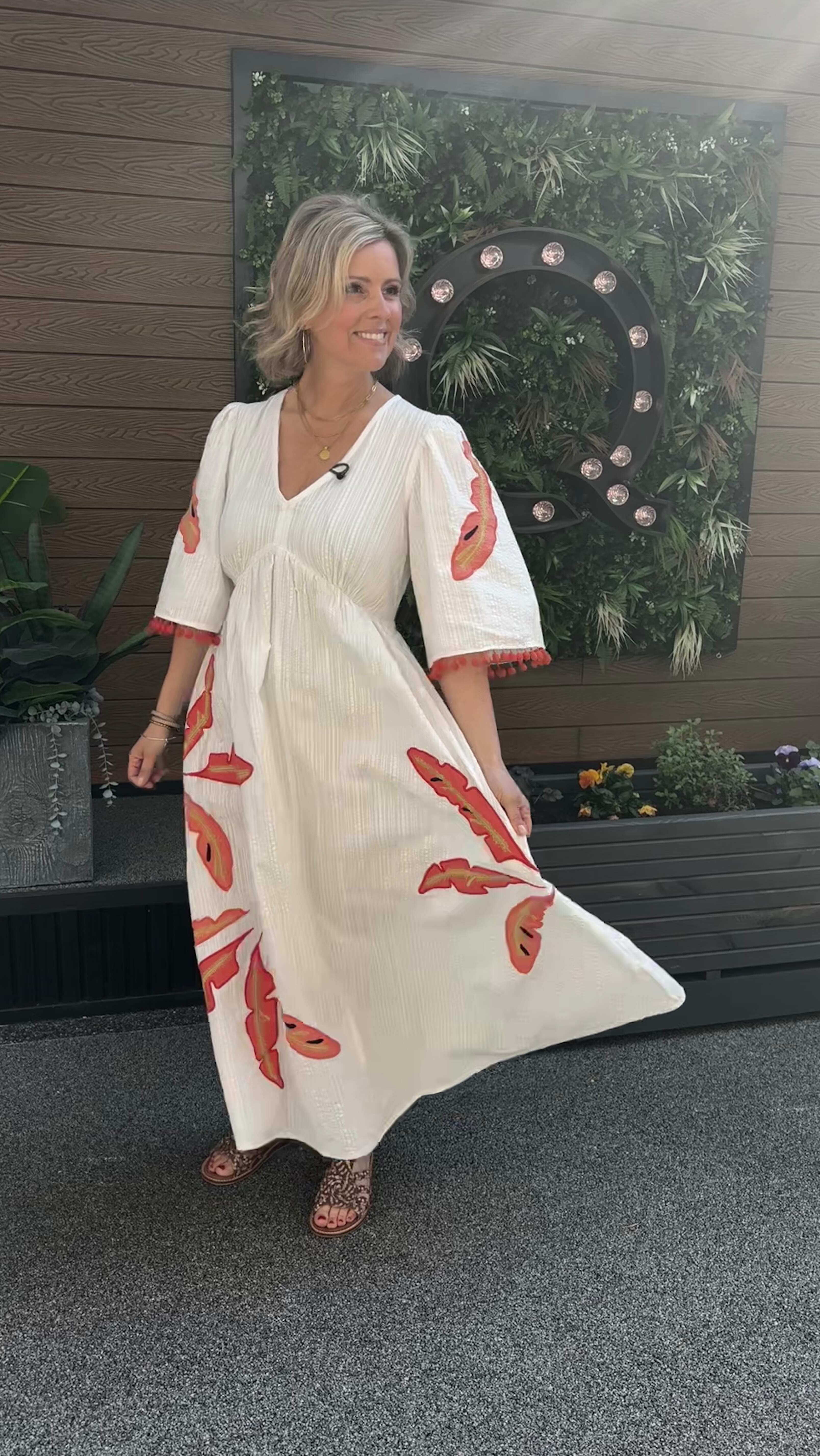 Spring style fashion event @qvcuk 🌷☀️
And a stunner of a dress by @monsoon
Loved wearing it but needed a thermal bodysuit on and socks! 🤣
Anyone else getting caught out by the weather and the ‘feels like’ temperature being 8 degrees colder than what’s in the forecast?!
Freezing or not, it was an absolute joy to be in the garden studio with @katypullinger and the launch of the gorgeous ‘Sorbet’ garden furniture collection too ⛱️
My dress is by @monsoon @qvcuk
Katy’s co-ord set is by @jdy @qvcuk 💚
#springstyle #monsoon #summerdress #beachdress #embroidery #dress #ss25 #whatiwore #wiwt