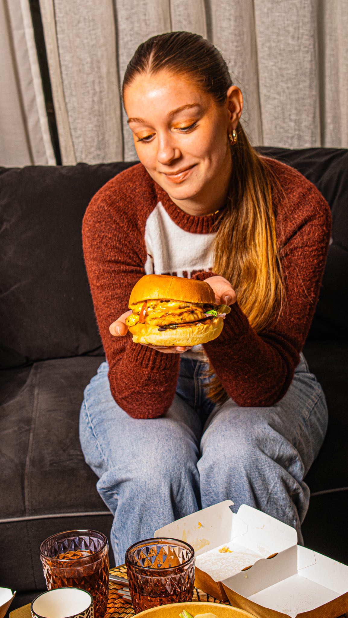 T’as les crocs après l’entraînement ?😋
T’inquiète, Merci Maman est là ! À emporter ou en livraison à domicile, régale-toi depuis ton canapé !
Plutôt Merci Maman en solo ou avec ton équipe ? 😎
💫 Au resto comme à la maison !
📍 68 route de Roissy, Tremblay-en-France
#restaurant93 #restaurantTremblayenfrance #restauranthalal