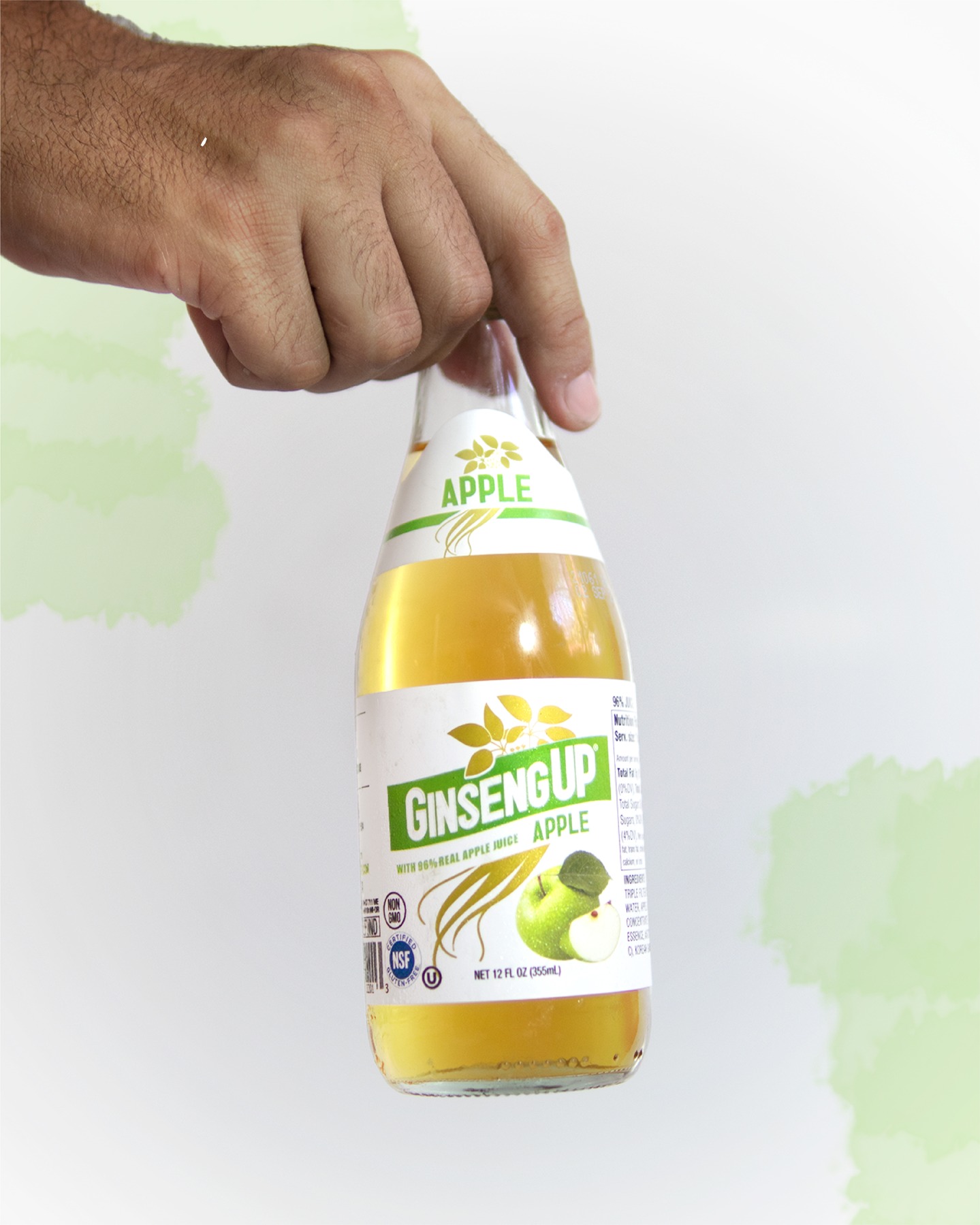 Discover the crisp and energizing taste of Ginseng UP Apple Soda! #apple #ginseng #ginsengup