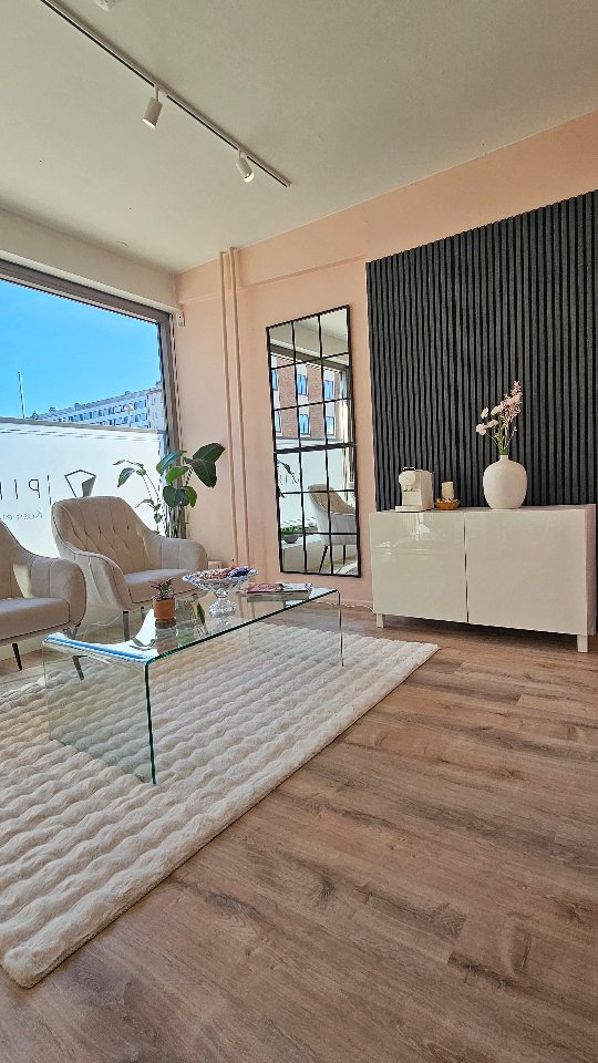 HUOM! Uusi osoitteeni 3.4 alkaen Brahenkatu 14, Puutorilla ❗️❗️
Sijainti on seuraavalla poikkikadulla edellisestä liiketilastani.
Samat parkkipaikat kuin aiemminkin (linja-autoasema, Tuureporinkatu ja Puutorin pysäköinnit).
Tervetuloa! ✨️✨️