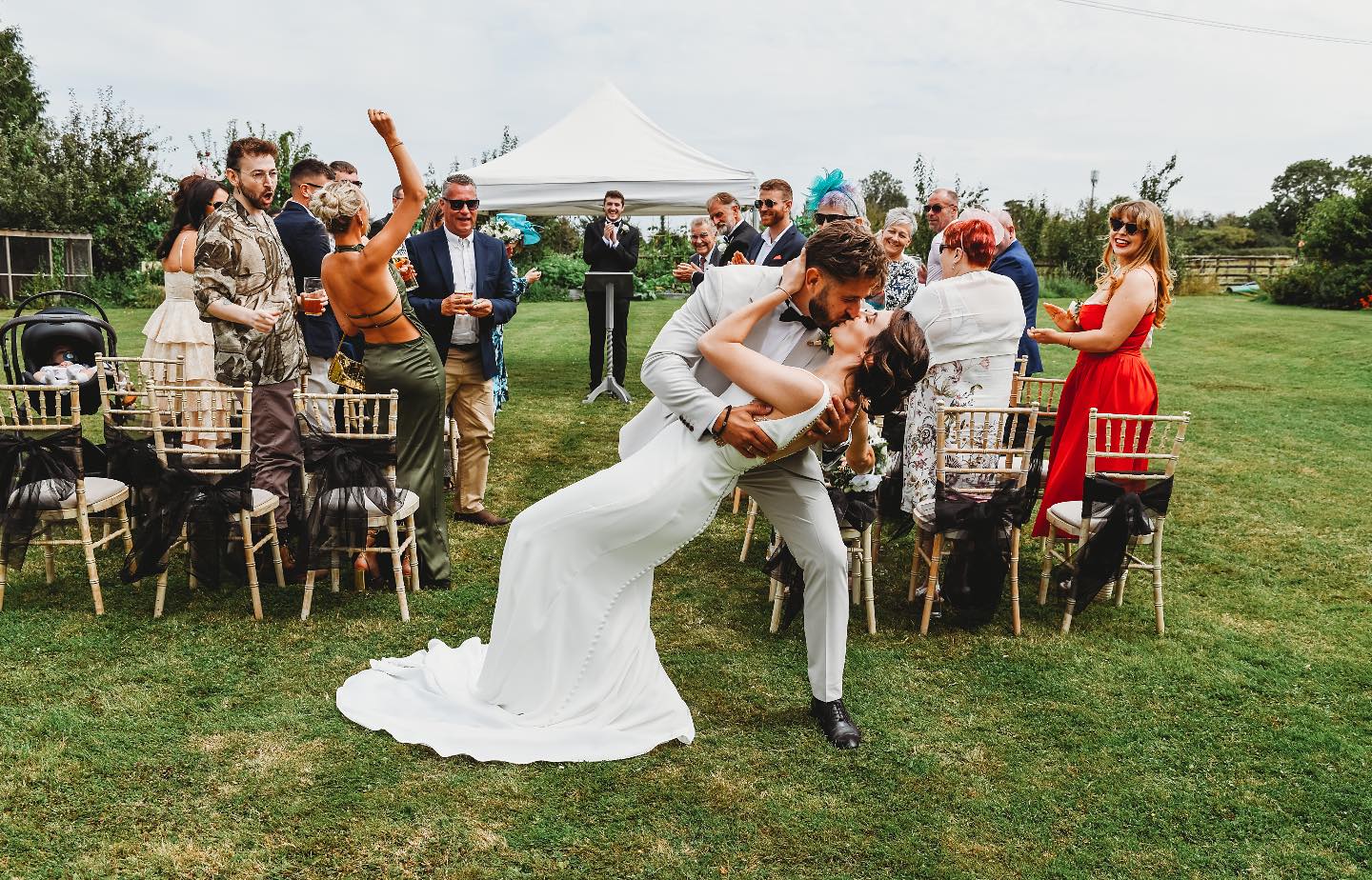 One of my favourite ceremony photosโฆ.
It helps when the bride & groom are performers! ๐บ๐๐ผ๐ถ