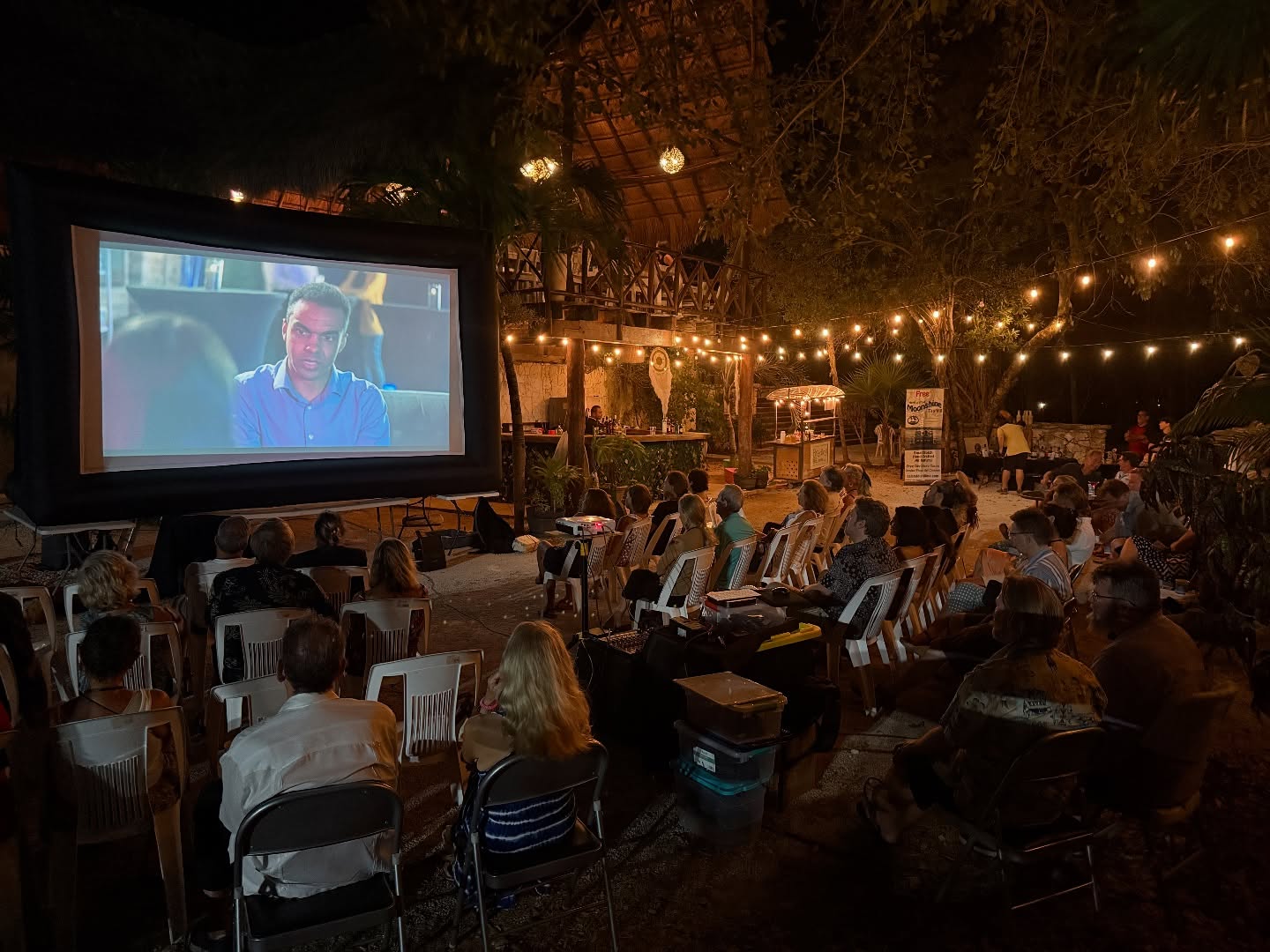 Great scene at the Divot last evening for night 2 of #PAIFF #pafilmfestival #puertoaventuras @thedivotrestaurante @puertoaventurasoficial
More great films to see this weekend!