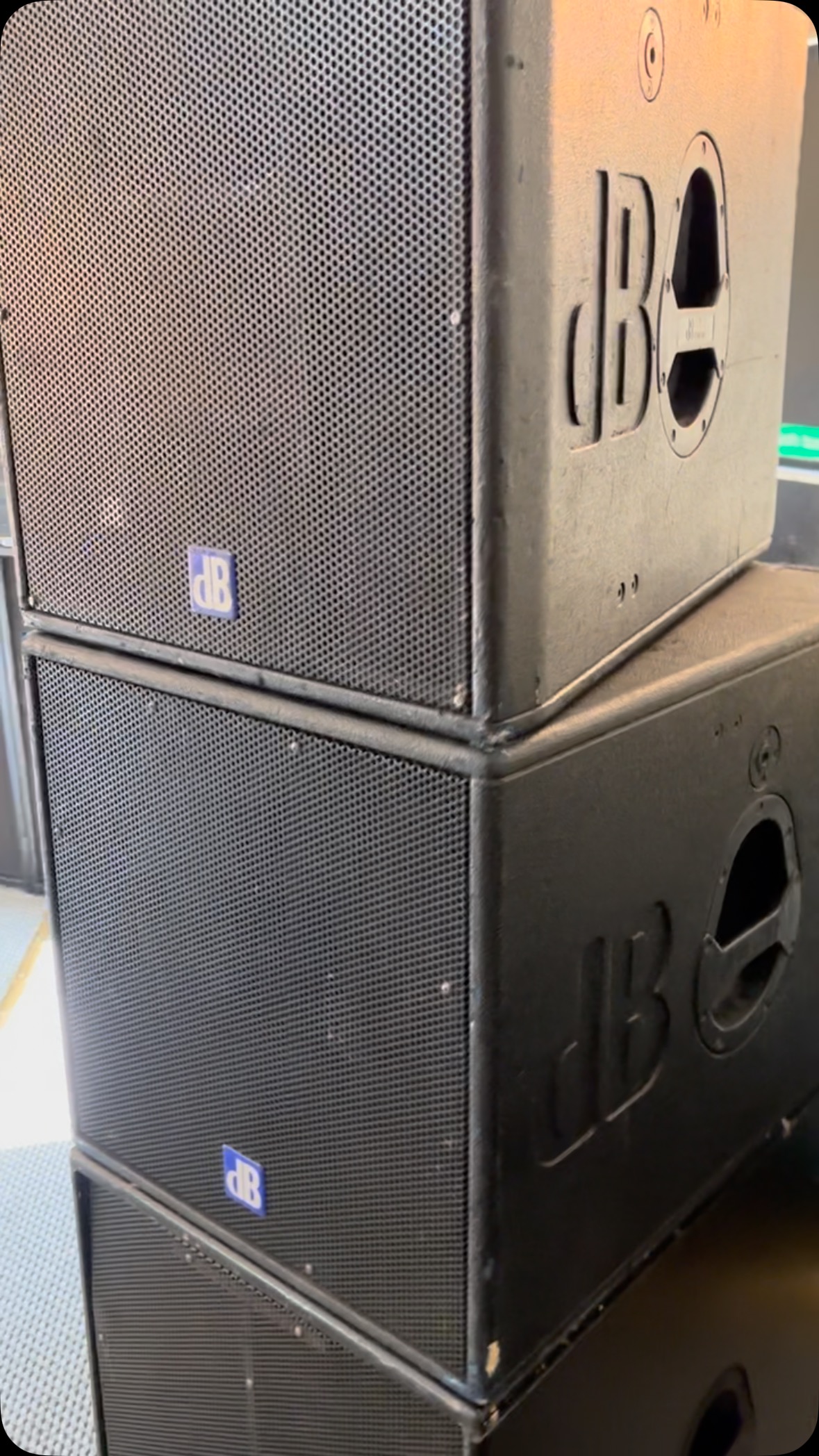 Power, clarity, and reliability when it matters most. Our DB Fifty Line package, paired with the XDJ-XZ all-in-one controller and custom booth setup, delivered pristine audio coverage throughout the venue. Whether it’s a celebration of life or any other important gathering, we ensure every word and note is heard with crystal clarity.
#SoundPlug #XDJXZ #DBTechnologies #ProAudio #FunctionRoomSetup #AudioHireUK #FuneralSetup #EventAudio #SoundSystemRental #EventSupport