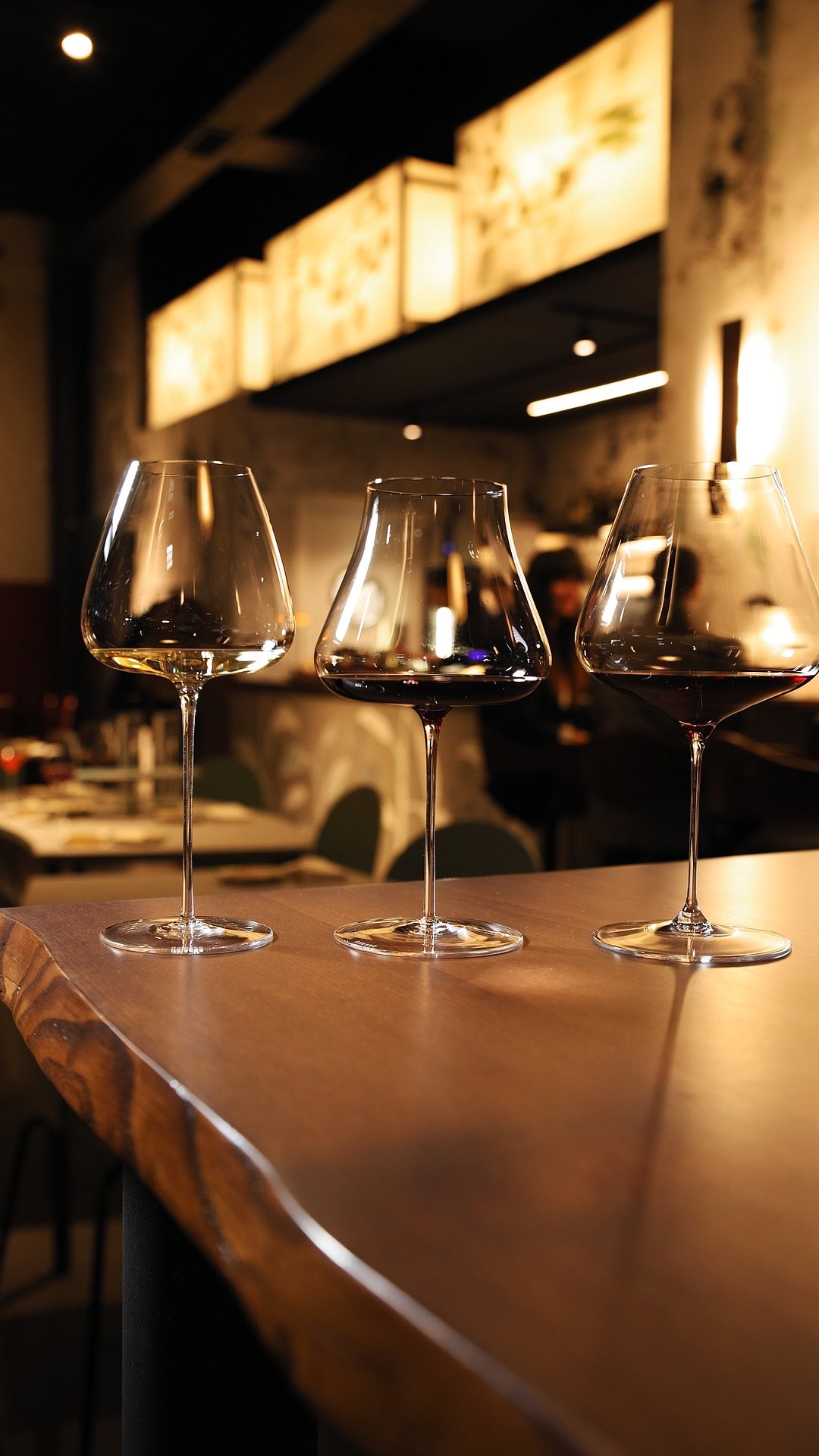 Assaggiare a ritmo di flight!
In questo caso il Pinot Noir.
Un flight nel quale proponiamo le diverse espressioni di questa varietà! Fianco a fianco!
A breve.. Nella nuova Lista Drink di #Rabarè
#rabarè #piccoliassaggi #grandiingredienti #cucinacreativa #ristorantetorino #enotecatorino #bistrottorino #torino #flight #pinotnero