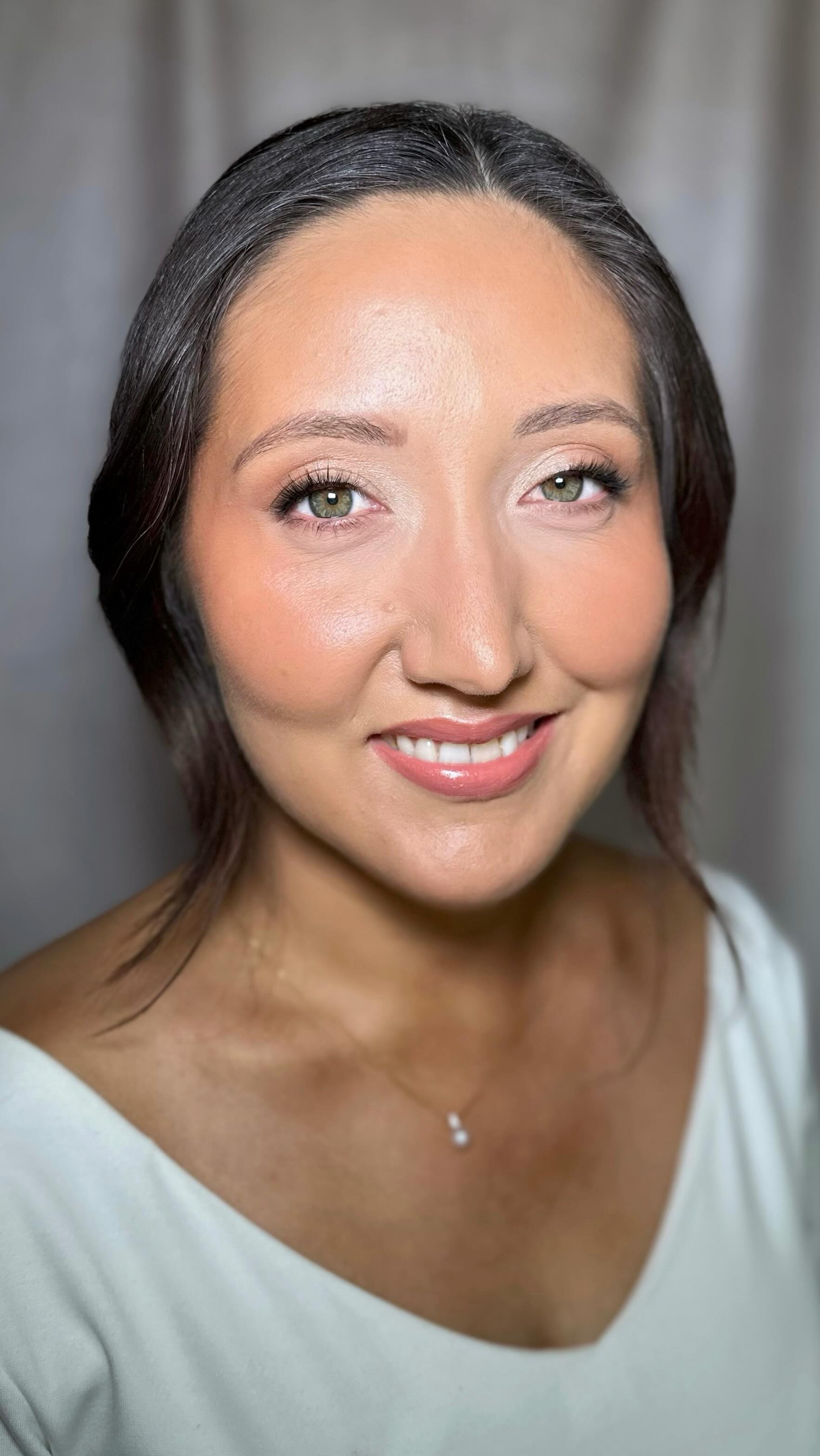 One of the first things I tell my brides during their trial is to trust the process! Makeup is built in stages, and sometimes individual steps (like just eyeshadow) can look unfinished or even a little strange on their own. But once everything is blended, balanced, and perfected—it all makes sense! ✨
Your trial/preview is a collaboration, so we tweak as we go to make sure you feel your absolute best. Just remember, the magic happens at the end!
#bridaltrial #bridalmakeupinspo #bridalmakeupartist #sussexwedding #sussexweddingvenue #surreyweddings #surreyweddingvenue #sussexmakeupartist #surreymakeupartist #sussexweddings #surreyweddingvendors #sussexweddingsuppliers #surreyweddingvendors #naturalbridalmakeup #bridesmaidmakeup #luxurybride #2026bride #engagedandplanning