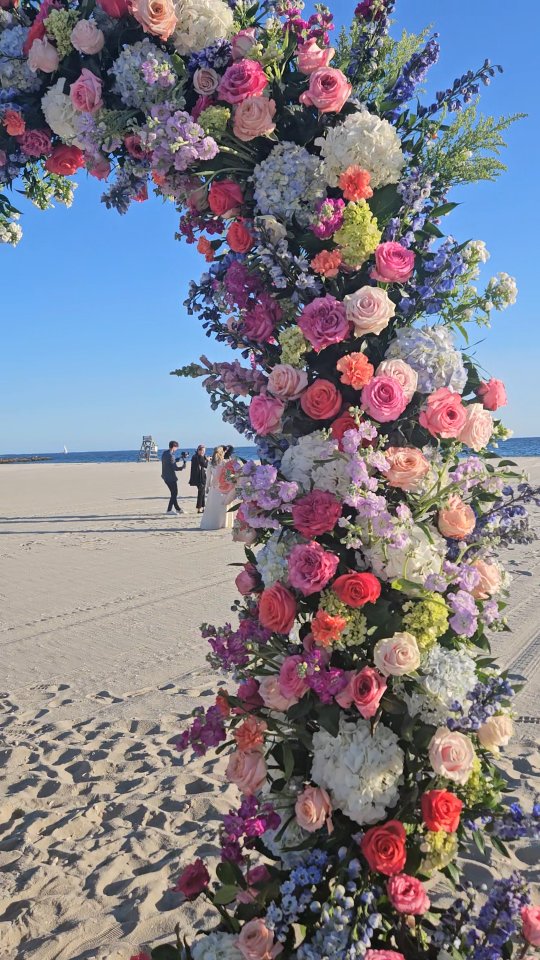 Something sunny + colorful for the feed. These gloomy spring days have us day dreaming about the flowers to come 💐
.
Venue @wychmerebeachclub @wychmereevents
Planning @mcmweddings @perfect_plan
Floral @gardenpartycapecod
Photos @laurendobish
Videography @jonnyhavens
Floral Preservation @ej.artistry
Rentals @truenortheventrentals @peakeventservices
Dance Floor Wrap @gotoshout
Uplighting/Reception Entertainment @capetunes
Ceremony Music @capecodstringquartet
Cake @veronicassweetcakes
Transportation @capedestinations
Signage @bostonbackdrops
Photobooth @portphotobooth
Glam @lyndsaysimonbeauty
Dress @hohbridal
Dog Handler Brittany Angel
Invitation Suite + Day of Stationary @thepinkpolkadotcapecod
