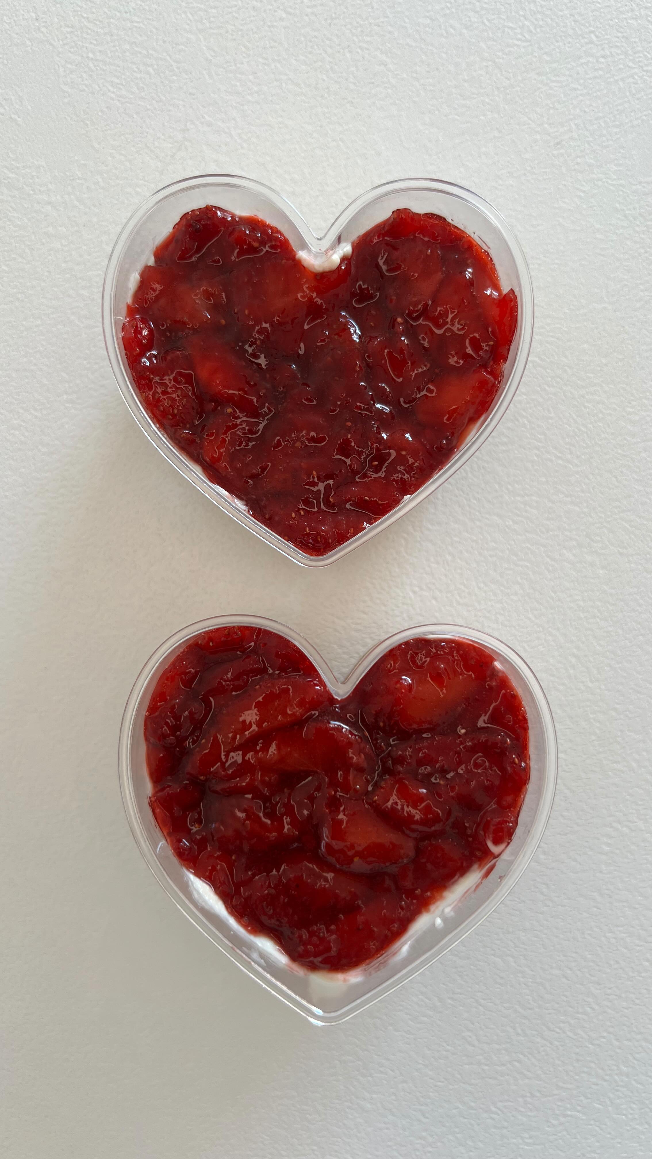 🍓 🥛
.
.
.
.
#strawberry #strawberrycheesecake #dessertlover