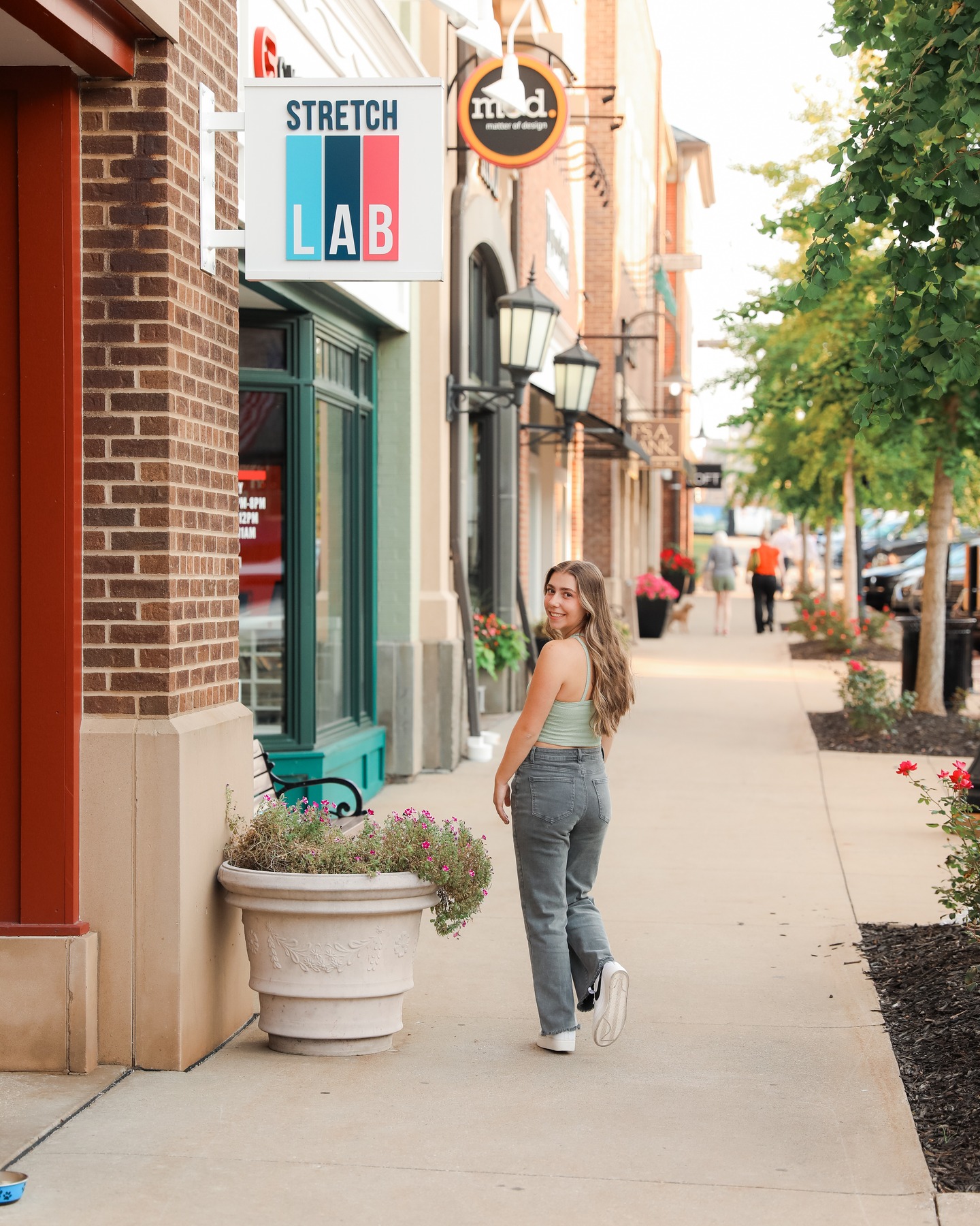 Spring senior sessions are now in the queue! Book those last minute 2025 grads or get a head start on 2026!