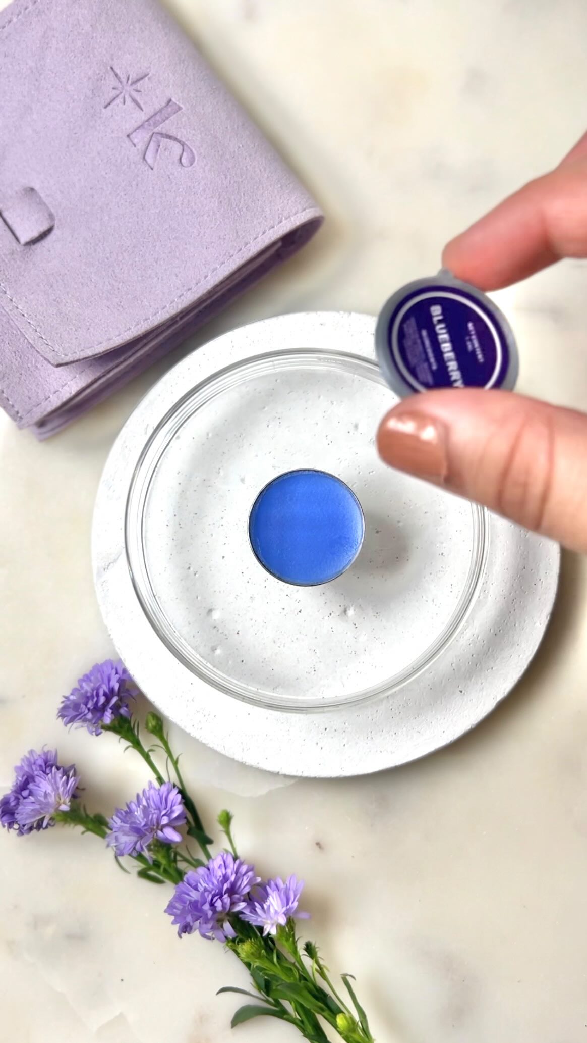 Lip balm refills now available on our website !
Flavours -
1)Strawberry 🍓
2)Matcha 🍵
3)Blueberry 🫐
4)Peach 🍑
5)Vanilla🍨
Website link -https://www.kime.co.in/
#lipbalm#lipbalmrefills#demifine#accessories#unique#lipbalmbracelet#girls#trendy#strawberry#blueberry#matcha#vanilla#peach#🍑#🫐#🍵#🍓#🍨#flavours
Lip balm refills ,demifine jewellery, accessories, refill, flavours, strawberry, peach, vanilla, matcha, blueberry