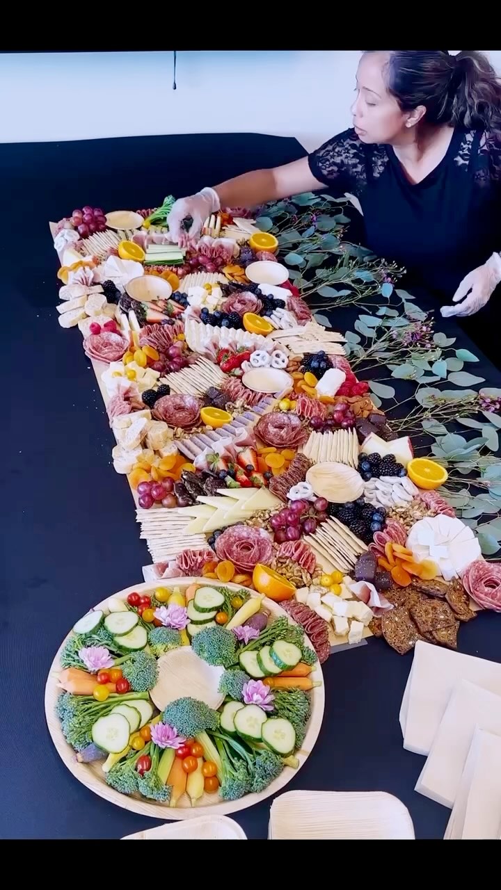 Feeling overwhelmed just watching this? Wouldn’t know where to even begin? No worries—that’s what we’re here for! Let us take care of the hard part so you can relax and enjoy your event. We’ve got it covered! 🍷
#charcuterie #grazingtable #charcuterietable #clteats #cltsmallbusiness #charcuterieboard #cheese #foodart #cltevents #catering #cltcatering