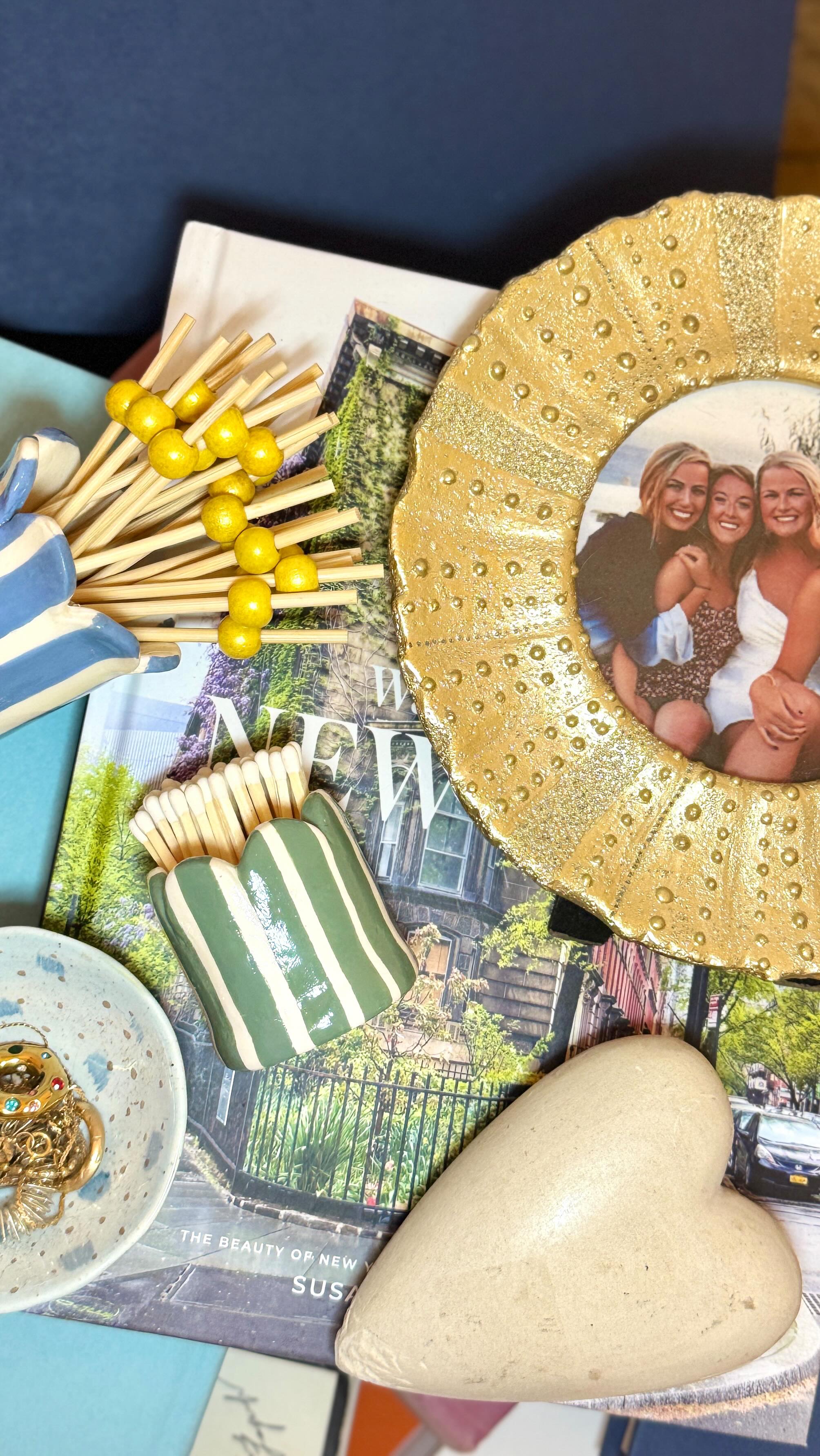 An easy little air dry clay craft!
#airdryclay #airdrypottery #matches #creatorsearchinsights #giftideas #claycraft #DIY