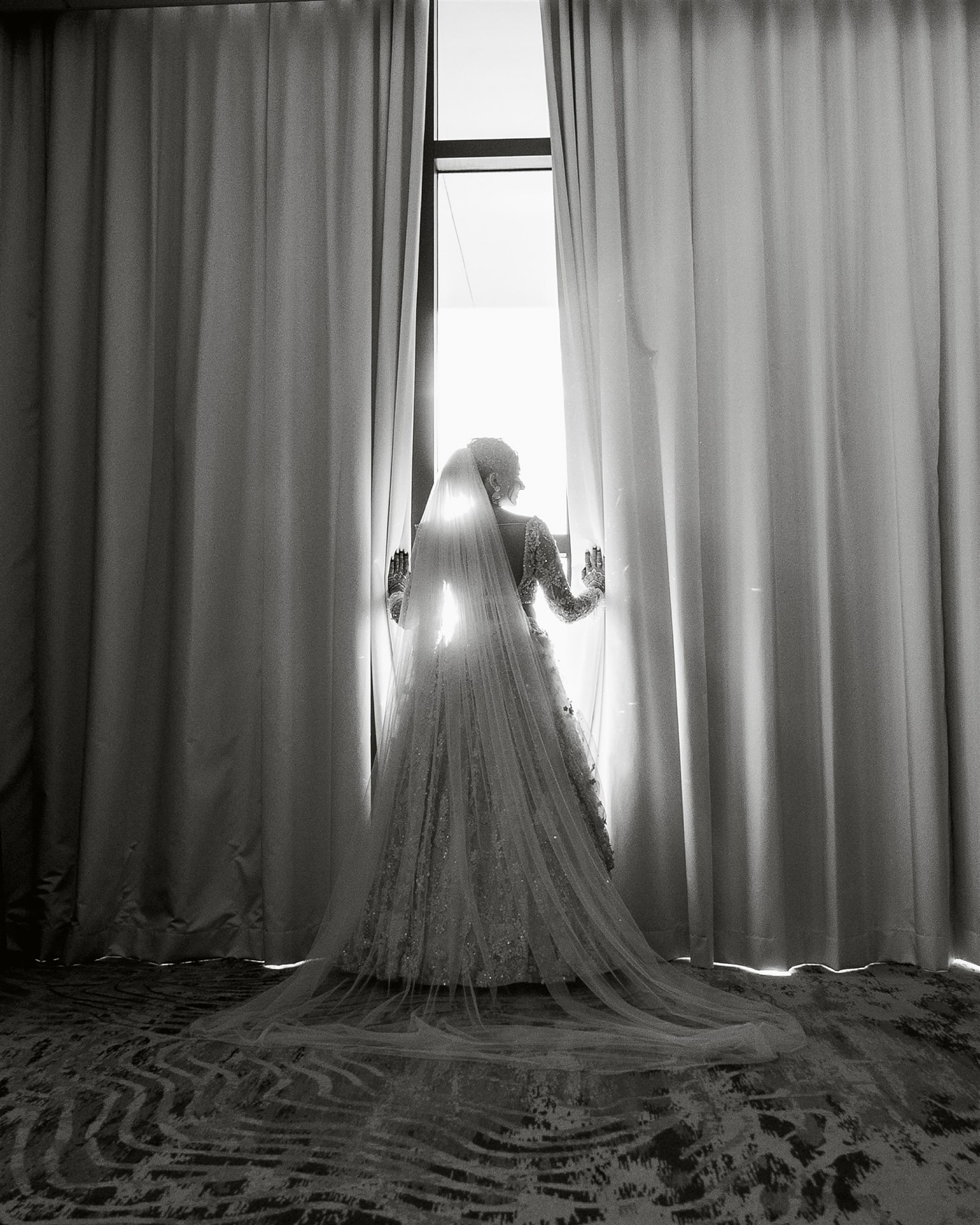 This kind of love 💕
Photography: @sollisstudio
For: @karishmasheth18 @vpgator23
Planner: @jennifermatteoeventplanning
Floral & Decor: @taseventsanddesign
Beauty: @facesbymarianab
Venue: @jwmarriottclearwaterbeach
DJ: @empire_djs @dj_jiten
MC: @mrsethee
Staging: @upstaged_srq
Vinyl: @wrapmyfloor
__________________
.
.
.
.
#wedding #weddingseason #bridetobe #engagementsession #luxuryweddingphotographer #wedluxe #graceormonde #destinationwedding
#destinationweddingphotographer #floridaweddingphotographer #miamiweddingphotographer #torontoweddingphotographer
#torontoweddingvideographer #mexicoweddings
#bridetobe #bridalinspo #editorialwedding #editorialweddingphotographer #weddinginspiration #maharaniweddings #southasianbride #southasianbridemagazine #indianwedding #explorepage