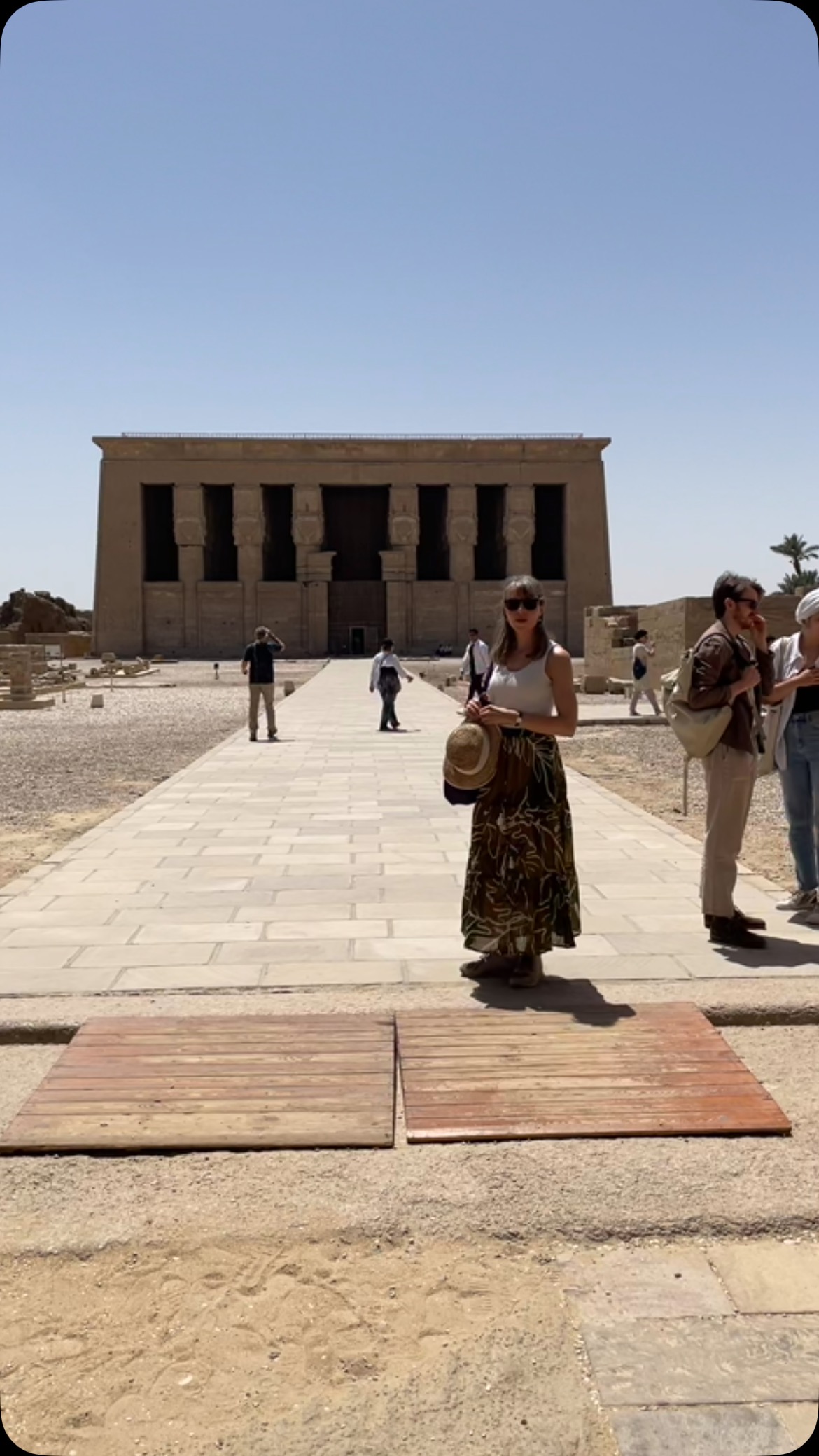Last day in Egypt: traveling from Sohar, to the Dendara tempel of Hathor, to Luxor.