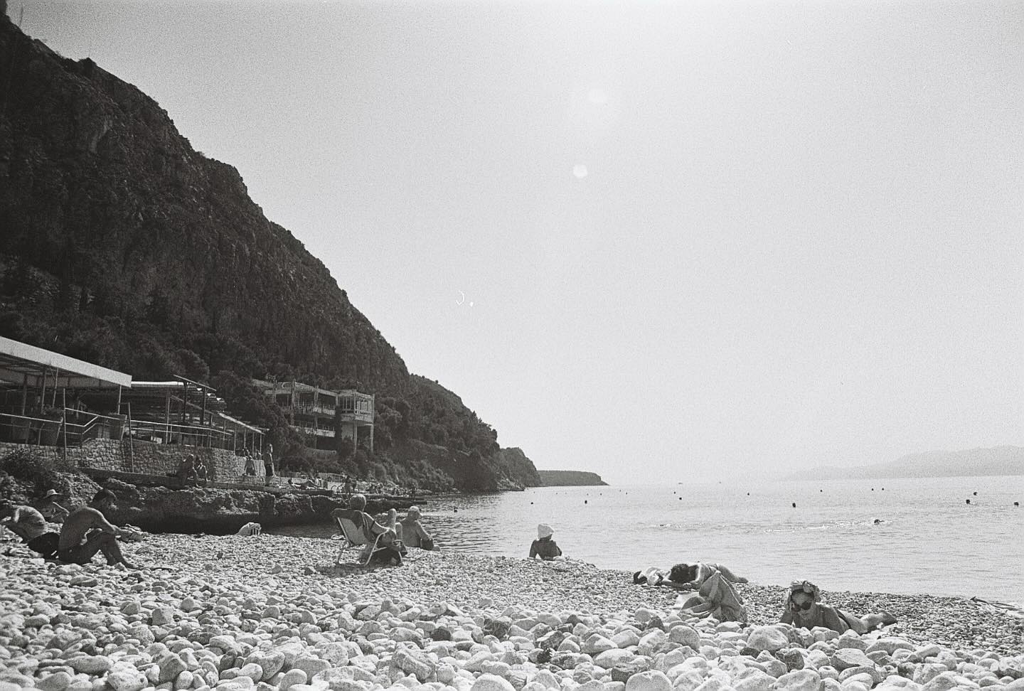 Glut Issue 1, DOUBLE TAKE, is publishing on April 12th.
Previews of the five selected pieces coming soon.
photo by @frizzlesca