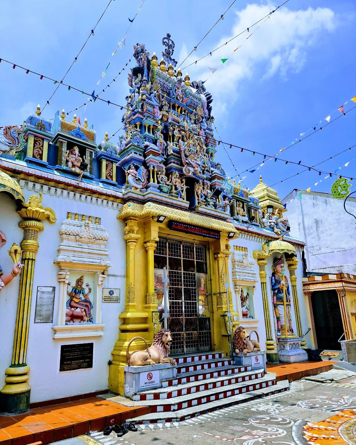 Little India, George Town - An area full of great food, lively streets and colourful architecture.
Make sure this is on your Penang to-do list!
#digitalnomadlife
#penang
#backpacking
#malaysiatravel