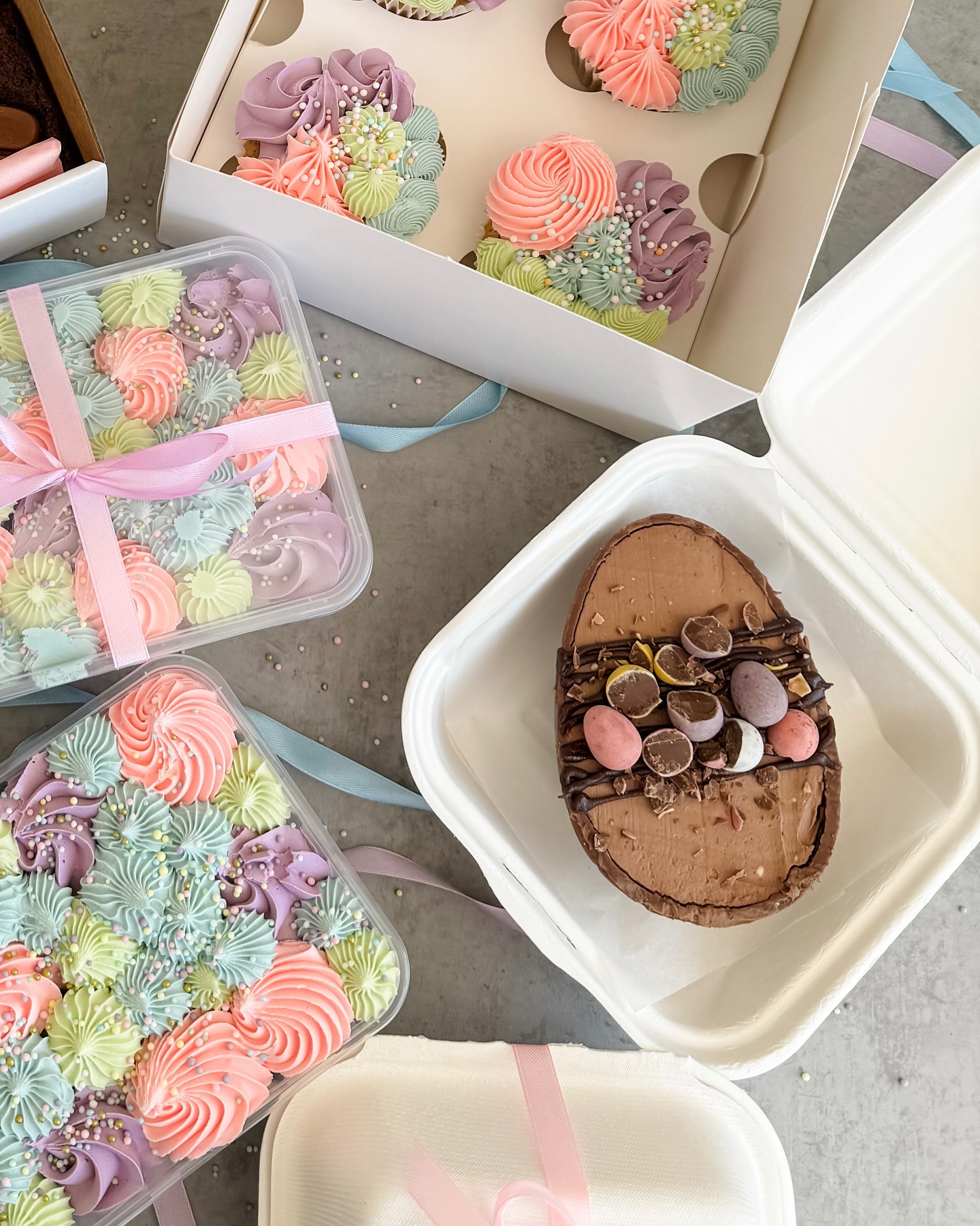 Easter Treats ๐ฃ
Cheesecake Eggs are back!!
All treats are available to order now from my website - link in bio
Pick up either Thursday 17th April 4-6pm or Saturday 19th April 9-10am
#eastertreats #easter #cheesecakeeggs #manawatu #manawatueats #palmerstonnorth #nz #nzeats