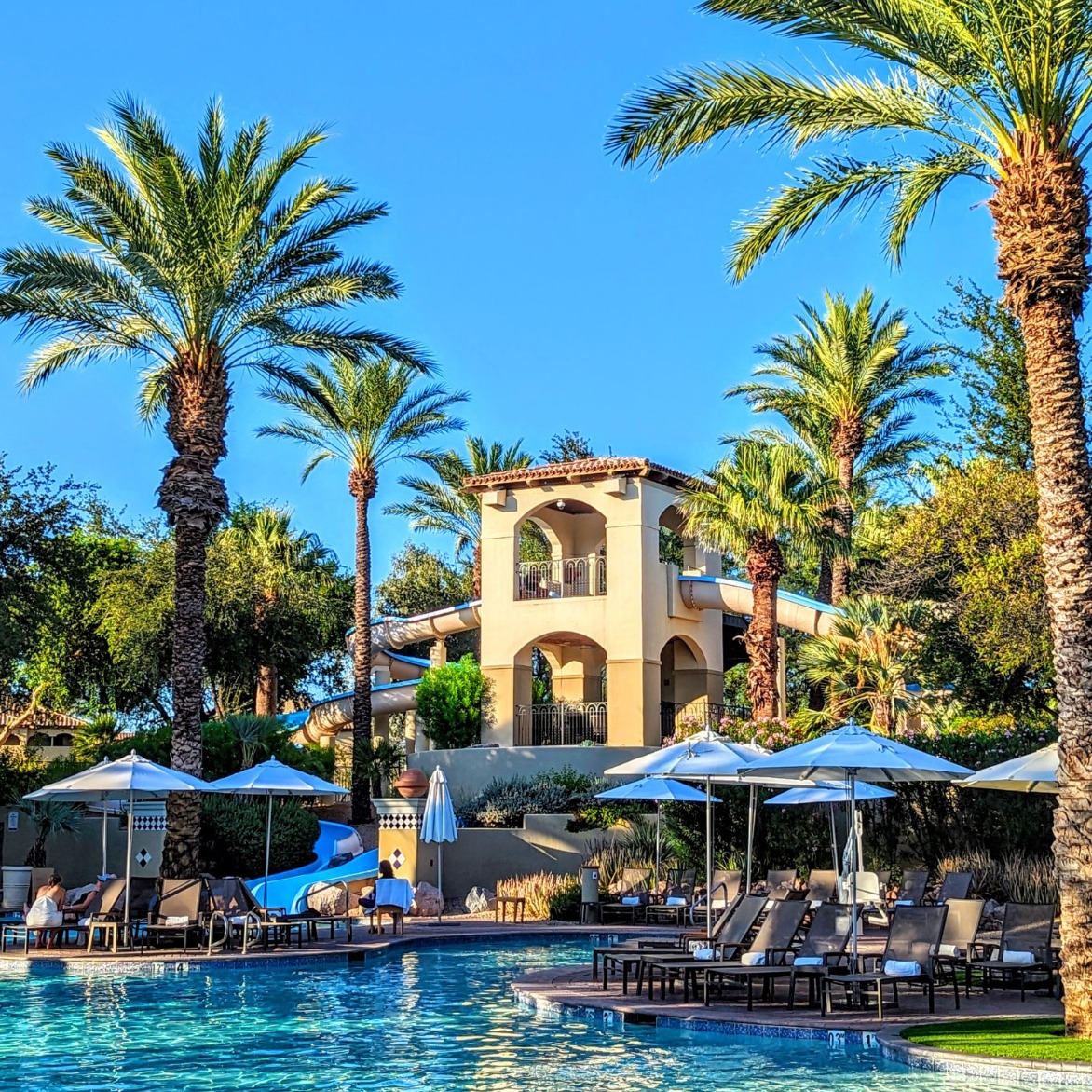 Fairmont Princess Scottsdale, a Virtuoso 5 star property with multiple pools and slides for the kids. Tastefully decorated suites scattered throughout the resort make Fairmont Princess a great getaway option for the whole family to escape the cold. #fairmontprincess #fairmontprincessscottsdale #warmweather #warmweatherdestinations #springbreak #monterratravel #travelagency #virtuosotravel