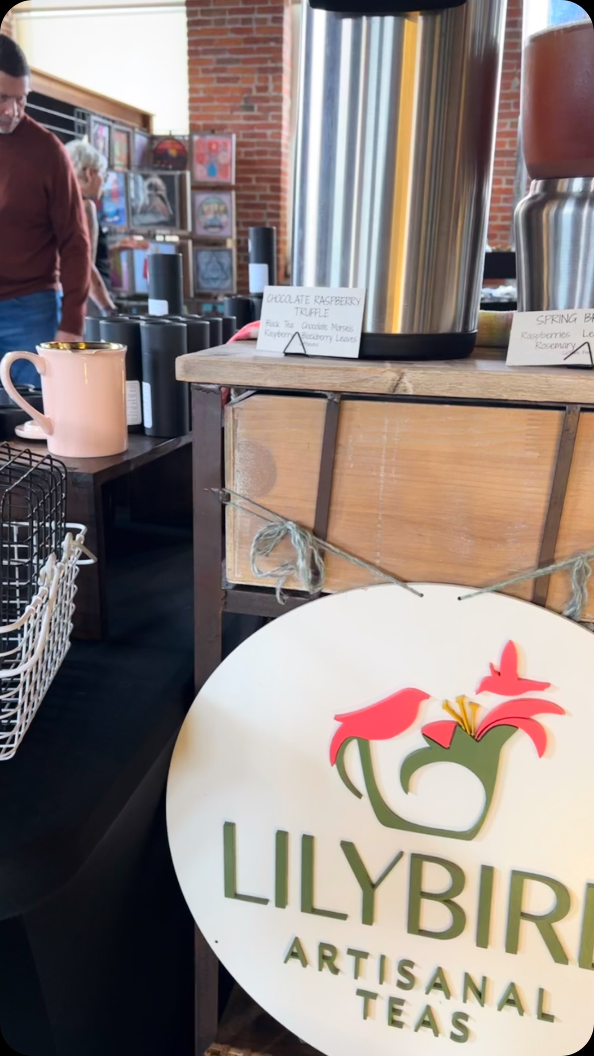 We’re closing out the weekend with @the_find_events in the River Room @jwrpa There is a great variety of artists at this event and the vibe can’t be beat! Come see us until 4pm 🌿