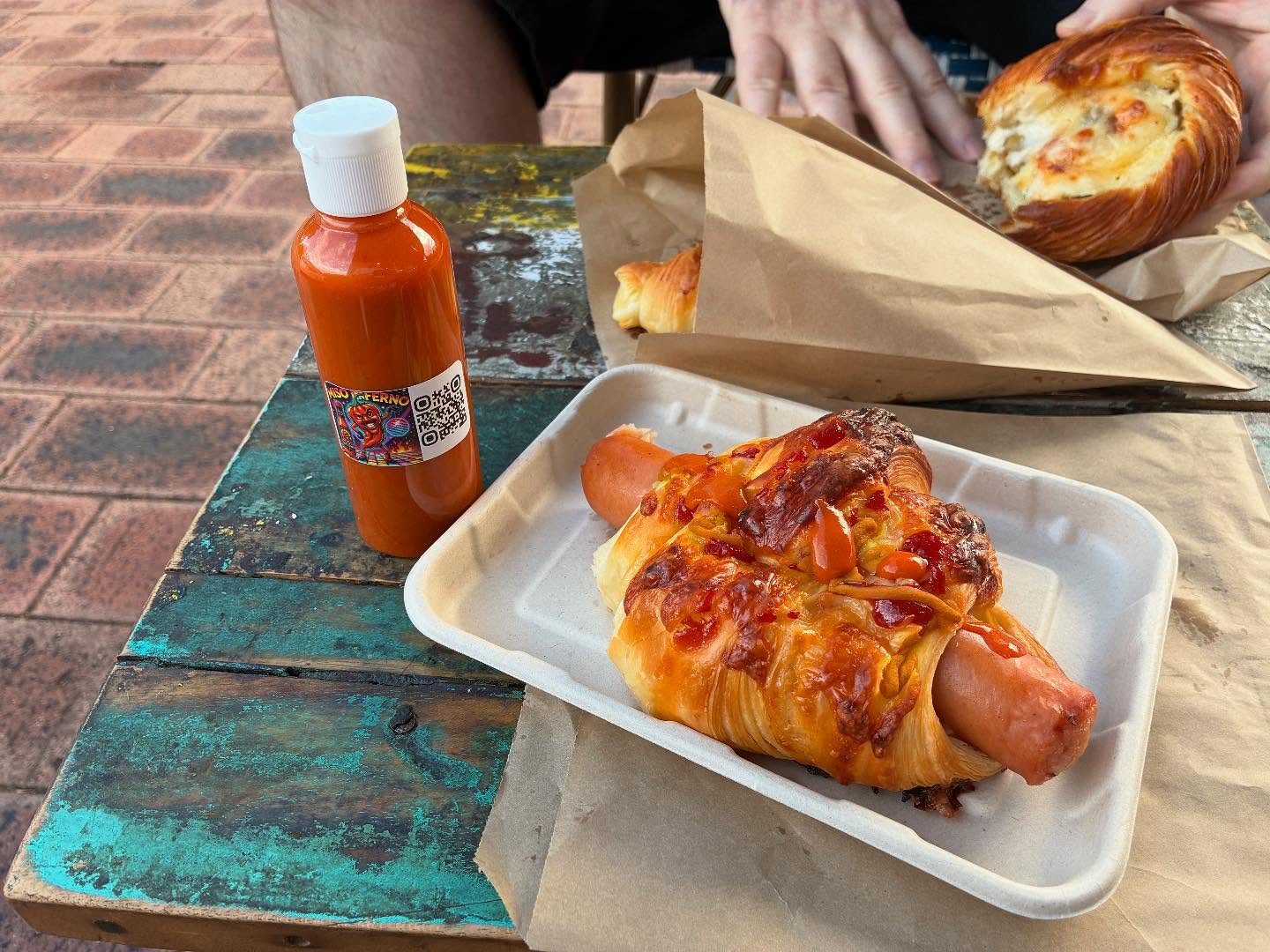 Ever carried hot sauce in your pocket?
We doāespecially when weāre stopping by Pelican Croissanterie.
āSausage rollā
Miso Inferno.
A little flaky pastry, a lot of flavour.
#HotSauceAddict #MisoInferno #SecretChilliParty #pelicancroissanterie
