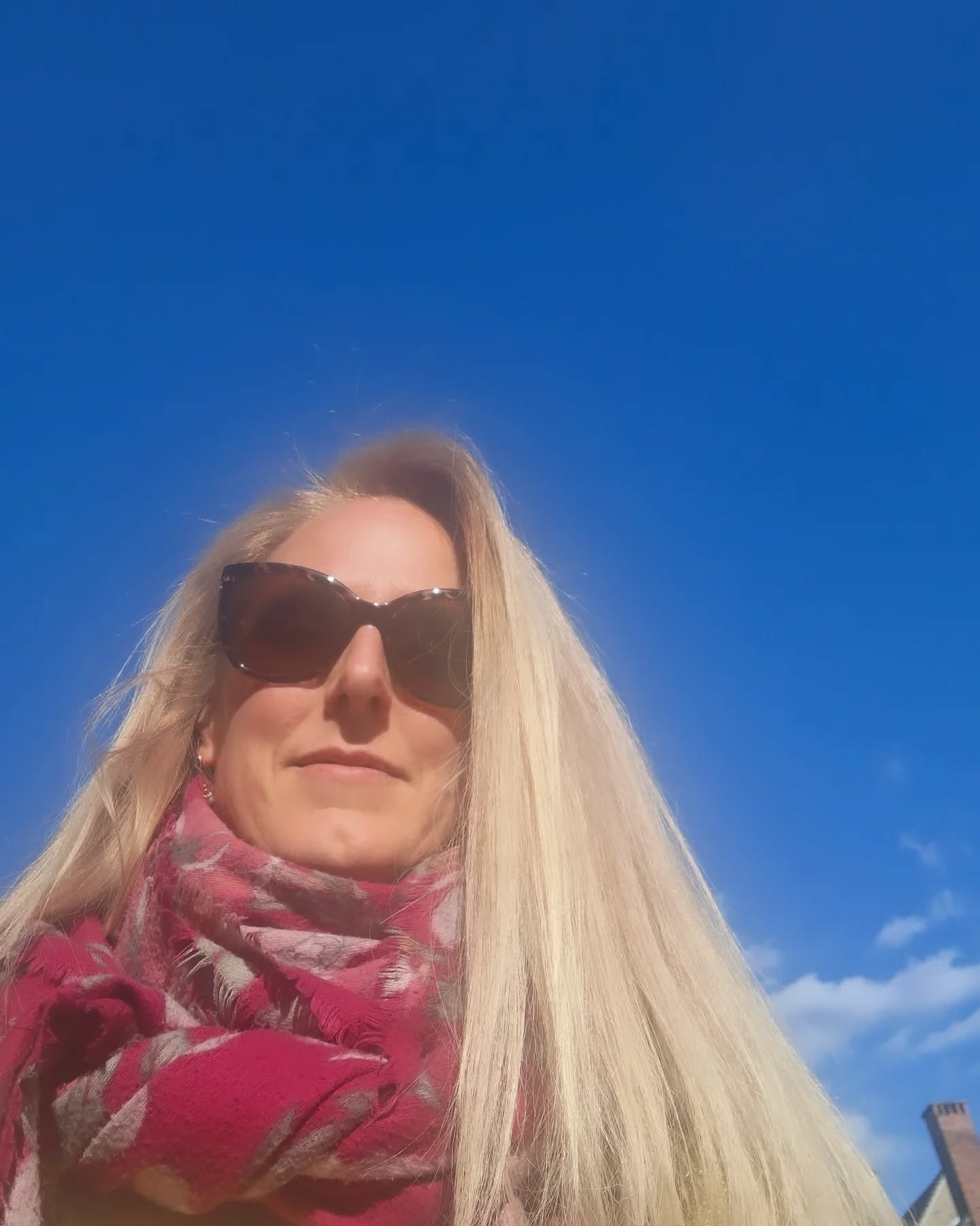 Hier sous le soleil d'Anvers, aujourd'hui à Bruges et demain à Eindhoven. 9 ème de Beethoven avec collègues, amis, même pour la première fois un de mes élèves 😊 et l'orchestre symphonique d'Anvers.
#elisabethzaal #concertgebouw #muziekgebouw