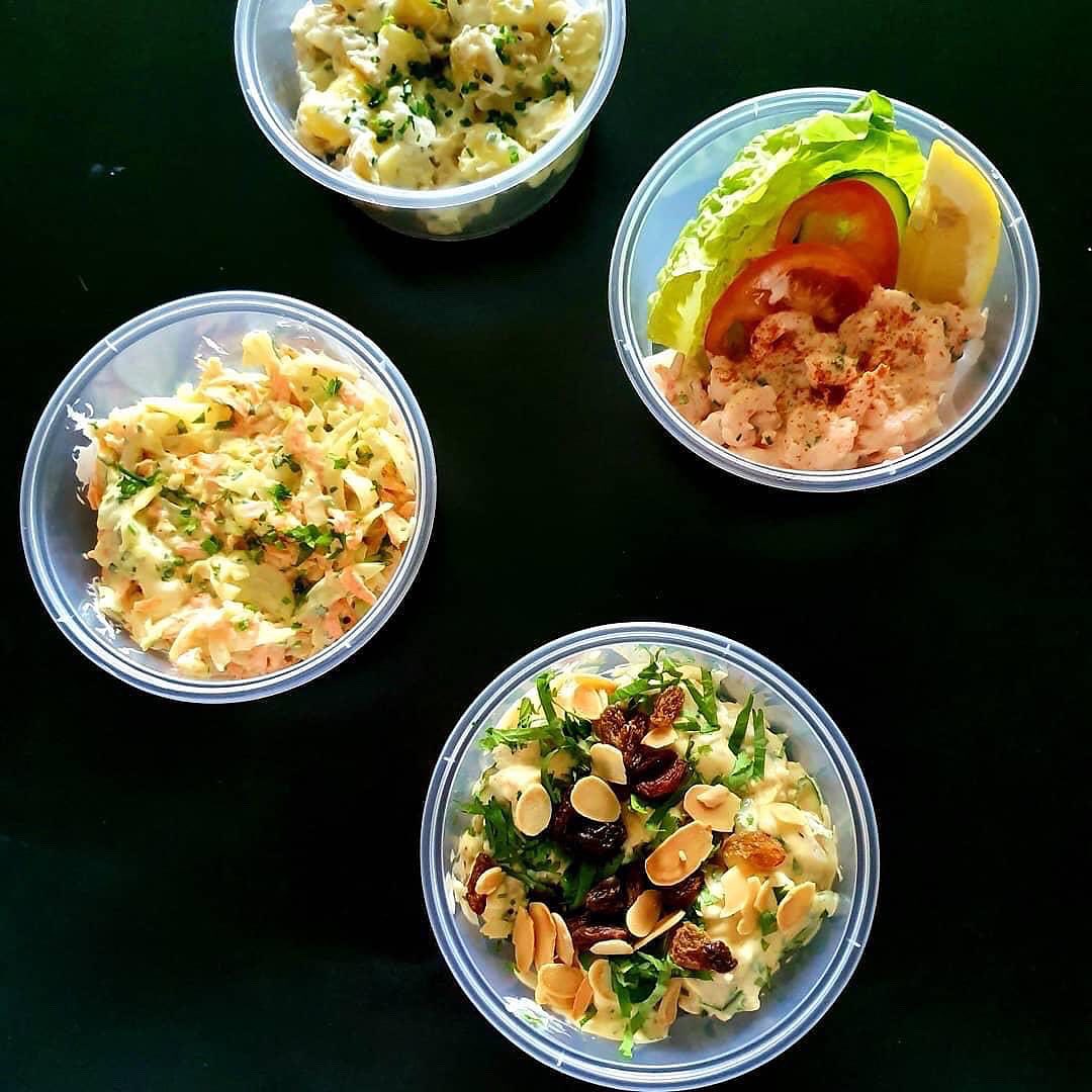 Back by popular demand…Ham Hock and Parsley Terrine! This is alongside our usual Deli Pots (Coleslaw, Coronation Chicken and Potato Salad) and Chicken Liver Parfait. Perfect for the weekday lunches ahead and all made by @chef_ed_allen of course!
Make sure you bring your shopping bags as there are over 50 stalls to make your way around and lots of goodies to buy!
THIS SUNDAY @sheriffhuttonvillagemarket from 1030 - 130!
#shvm #lunch #coleslaw #terrine #chef #food #seasonal #market #york #yorkshire