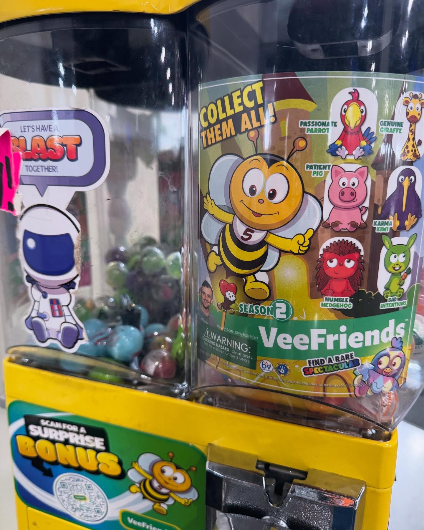 The @veefriends Mini’s craze has overtaken Sioux Falls, South Dakota! Collect them all before they’re out of stock! Season one and two won’t last very much longer!
Here are the 7 locations in Sioux Falls ⬇️
Suburban Lanes
Sport Bowl
Eastway Bowl
All American Gymnastics Academy
Thunder Road
Empire Fence
Pinz- Dell Rapids
Happy collecting!! #VFMinis #LOUDVending