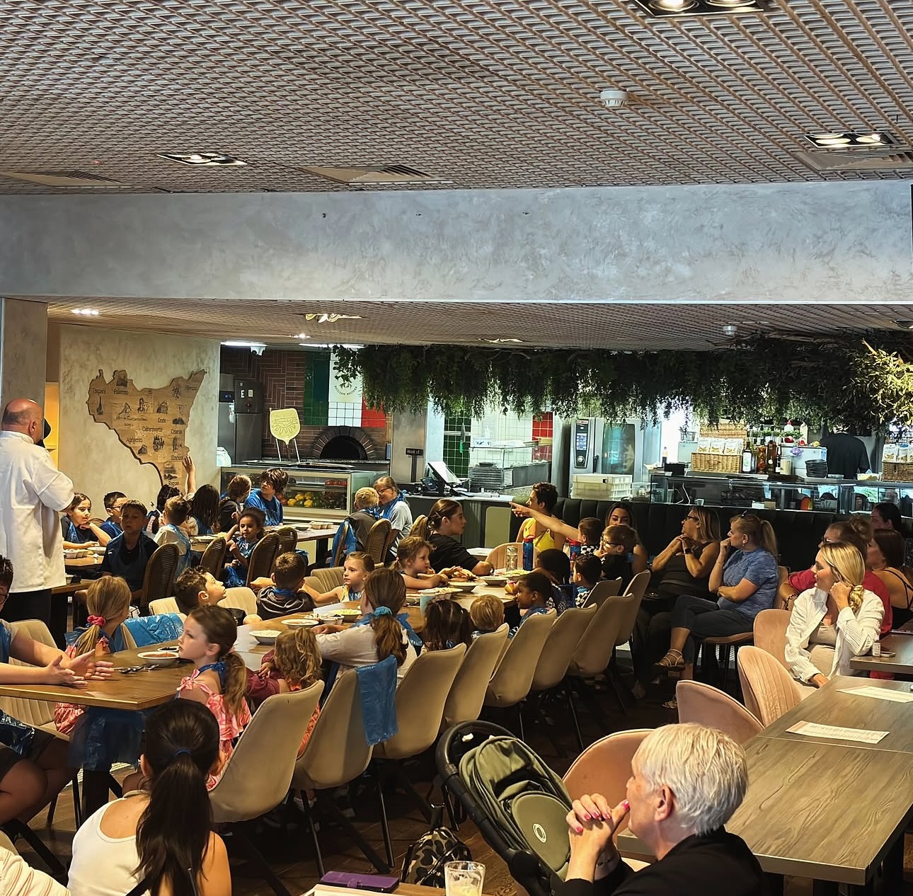 Hurry! Only a few spots left for Monday and Tuesday kids pizza making this Easter half term 🐣
Call us to book now: 01992801841
#schoolholidays #easteractivities #easterholiday #pizzamaking #kidsactıvıty