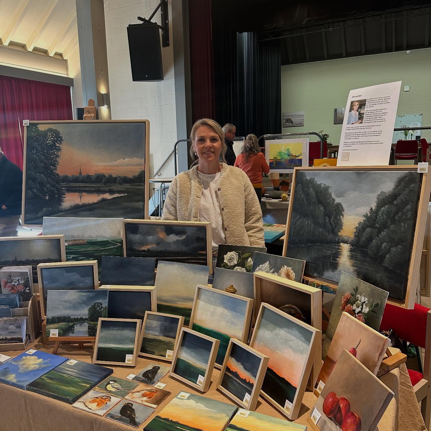 It’s a wrap! Such a great day! Thanks everyone for stopping by and supporting my art. And @ulvenhoutuitdekunst_ thank you for the great organisation! Today was a huge success!
#kunstmarkt #ulvenhoutuitdekunst #localart #artfair #ulvenhout #