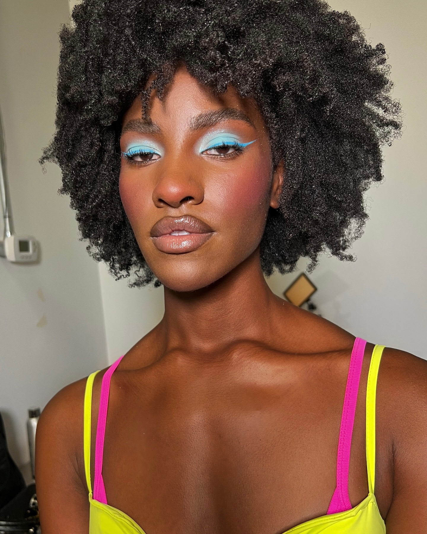 Missed to create 🩵
Amazing @itsjaylaford for @shopakira hair @dontemitchellhair
Used @danessa_myricks blue pigment for eyeliner
@glossier cream blush
@fentybeauty bronzer Mocha
#makeup#barbie#makeupartistchicago#chicagomakeupartist#celebritymakeupartist#chicagoglam
