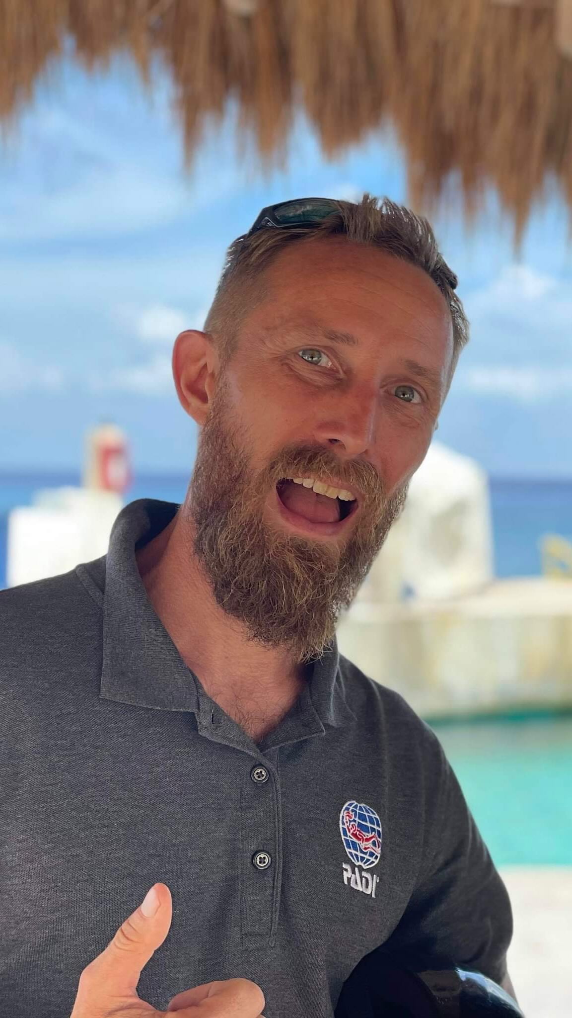 Happy b-day Boss!!! Teaching scuba, diving caves, being cat daddy & dive buddy, tec diving, changing diapers… you rock in all of these! Some think you’re always this serious bearded Viking man with a frowned face so here’s a well-balanced video of your shenanigans!
P.S. Hope not to get fired for this! 🙈
#happybday #theboss #eljefe #cozumeldiveschool #cdsfam #bdayboy