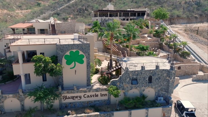 🌟 Luxury Penthouse with Breathtaking Views – Now Available! 🌟
Looking for the ultimate getaway? Our exclusive 3-bedroom, 3-bathroom penthouse is available for rent! ✨
🏡 Spacious & Private – Enjoy a fully equipped kitchen & dining area
🔥 BBQ & Patio – Unwind under the stars with stunning ocean & city views.
🙌Jacuzzi – Relax in your own private jacuzzi after a day of exploring.
👨👩👧👦 Perfect for Friends & Family – Plenty of space to make unforgettable memories!
Book your stay now!☘️DM us for rates & availability.
📸 @stanley_captures
#blarneycastleinn #placestostaycabo #boutiquehotelcabo #penthousecabo #airbnbcabo #hotelscabosanlucas #luxurypenthouse #cabosanlucas #springbreakcabo #summerincabo