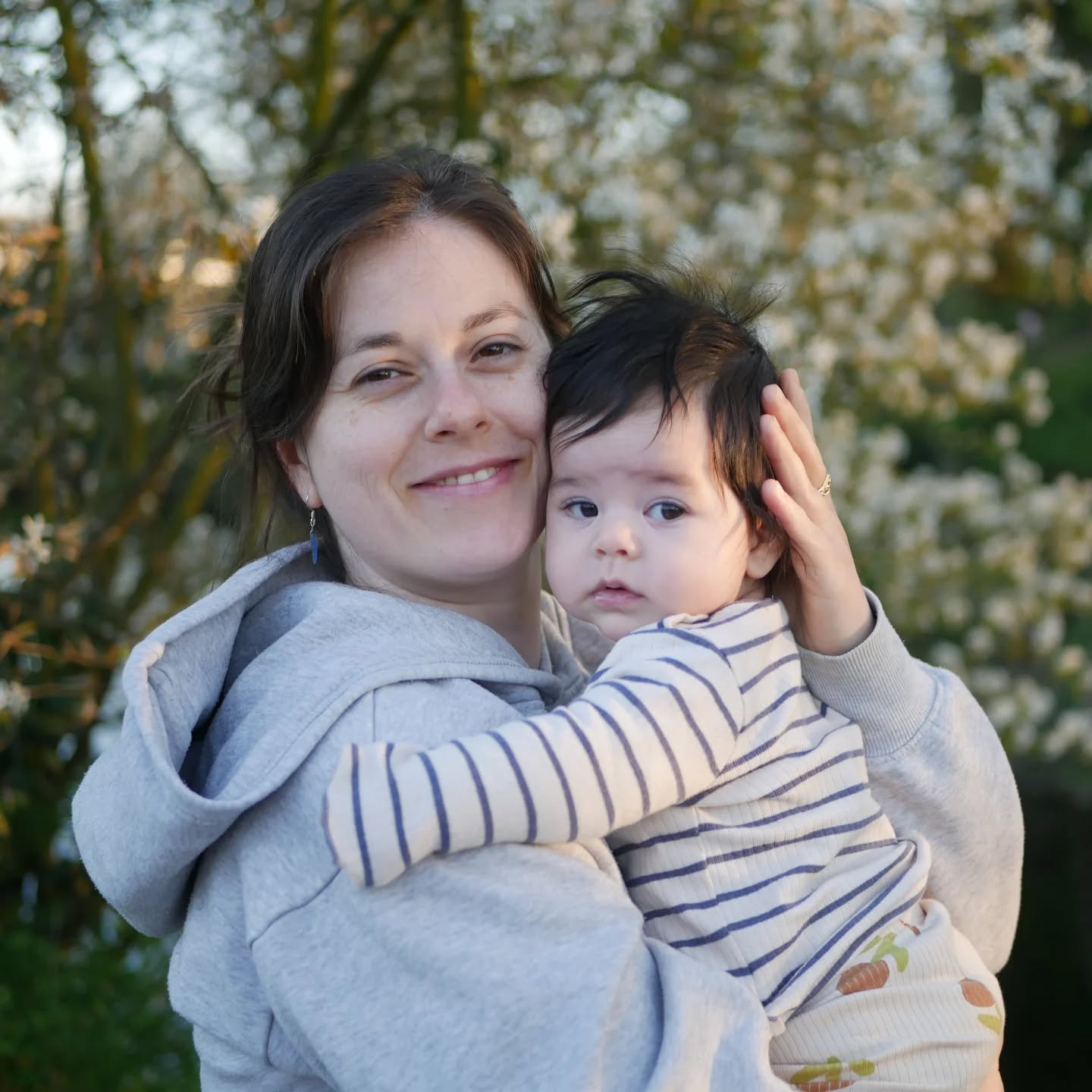 Nadia is weer terug van haar verlof! Misschien ben je haar al tegengekomen bij de centering pregnancy groepen, of haar eerste dienst gister. Ze gaat met veel plezier weer aan het werk.