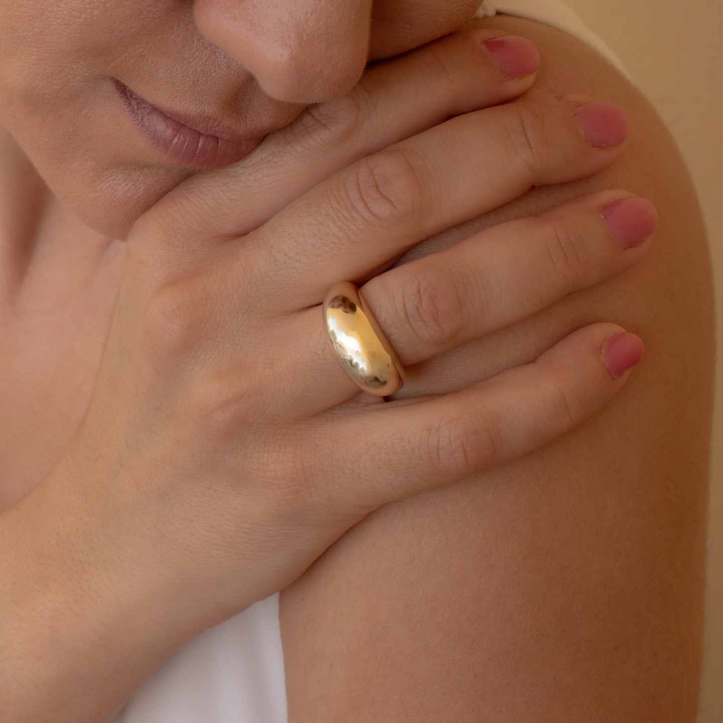 What would bolden your style?
#voltaferre #handmadejewelry #apriljewelry #ring #ringstack #fashion #woman