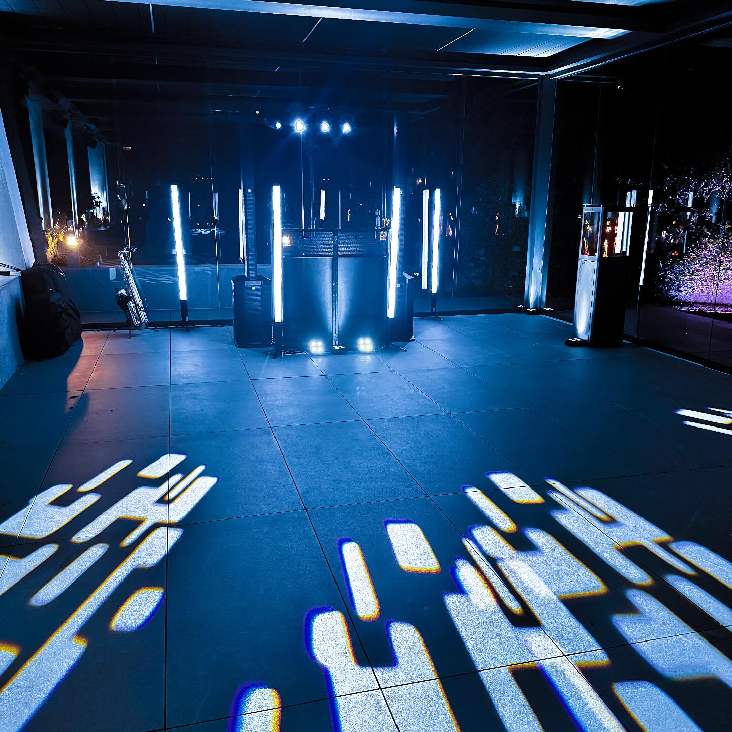 Small Wedding set up. #bothlighting #soundswitch #denondj #djsax #livesax #djsuisse #djmontreux #djlausanne #djgeneve