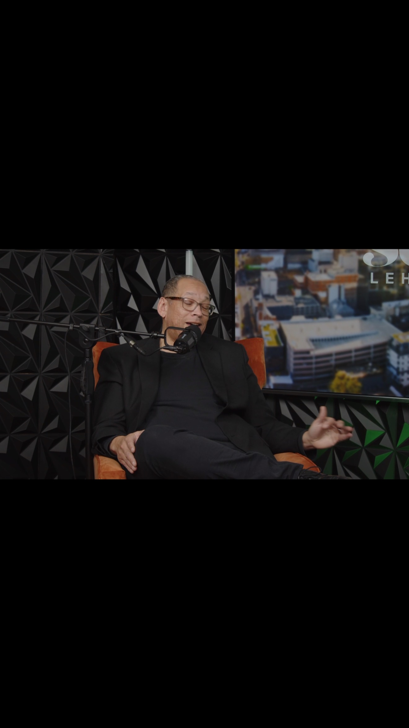 Check out the latest episode of @somoslvpodcast for the answer to this and many other questions from our sit down interview with @repsusanwild