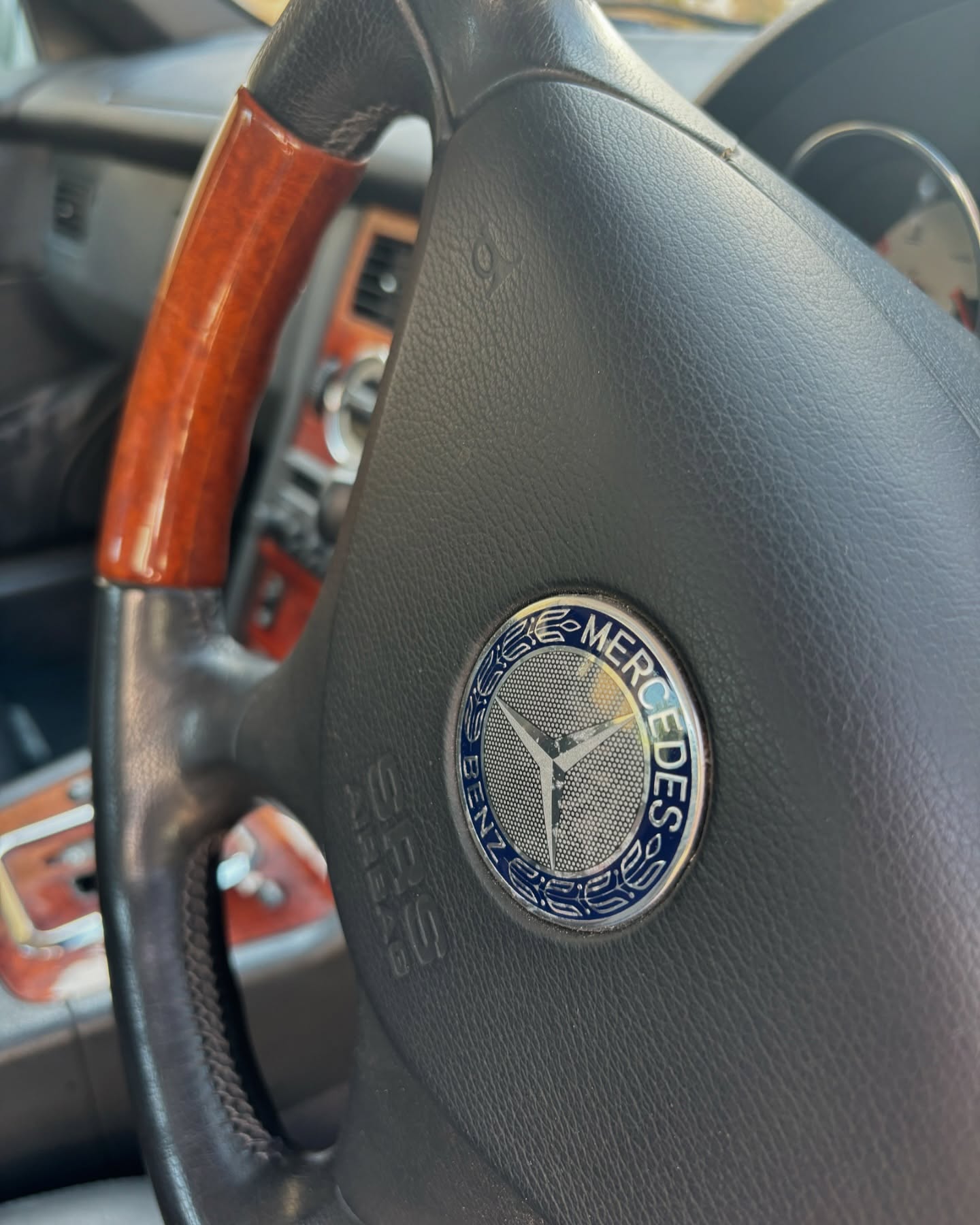 2000s Merc V6…
What more could you want…
#mercedes #carsontiktok #dreamcar #instacar #germancar #foryou #carphotography #motorsport #motoring #sgtautomobiles #cargram #vintagecar #classicdriver #classicmotoring #carculture #carspotting #car #cars #trending #carreview #2000sclassics #2000scars